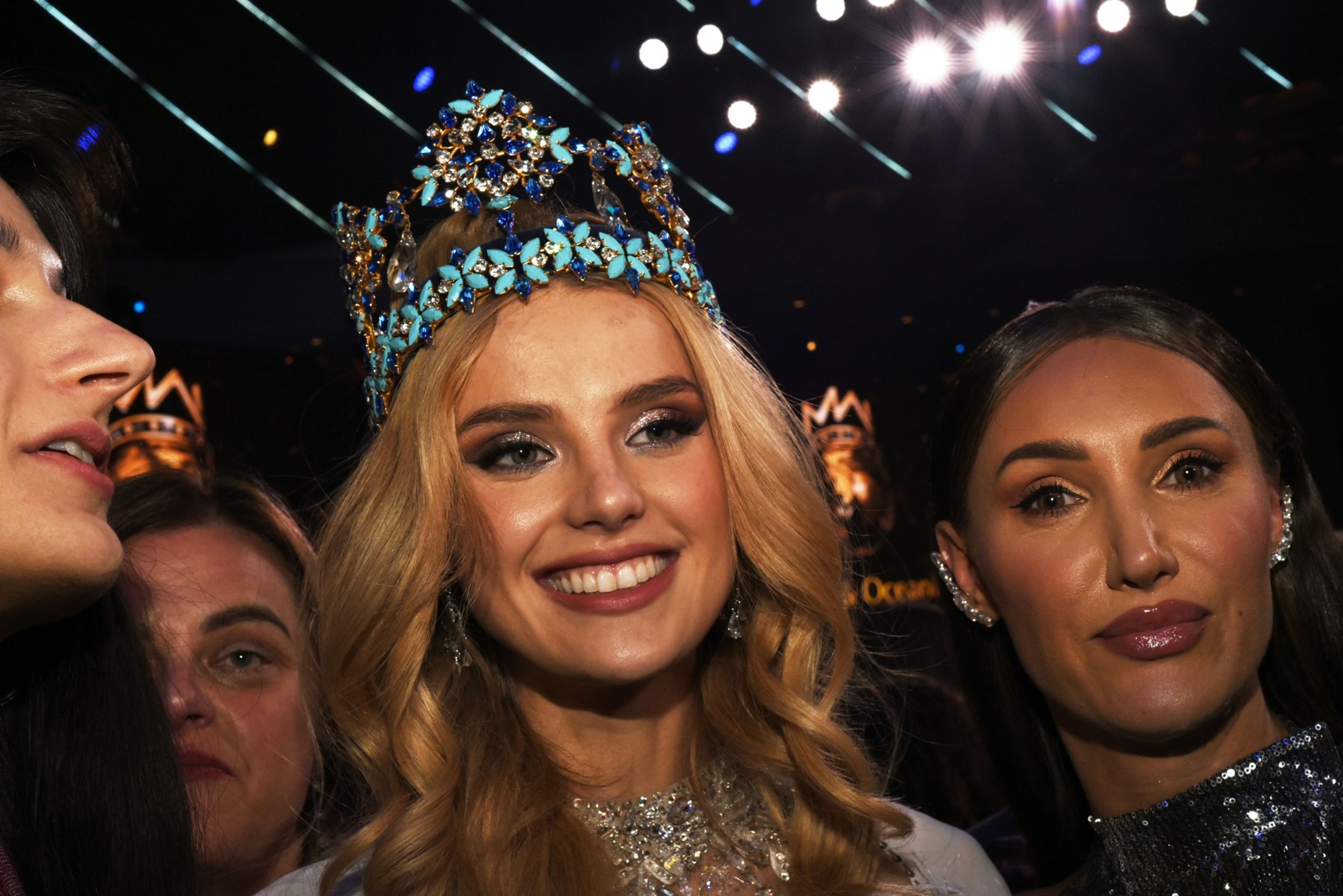 Vítězka Miss World 2024 Krystyna Pyszková - Vítězka Miss World 2024 Krystyna Pyszková (5/10)