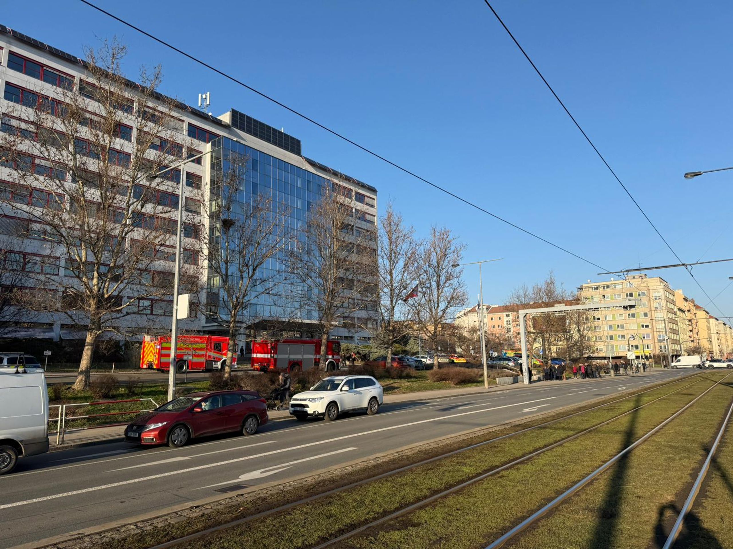 Evakuace budovy ministerstva životního prostředí - Evakuace budovy ministerstva životního prostředí (3/9)