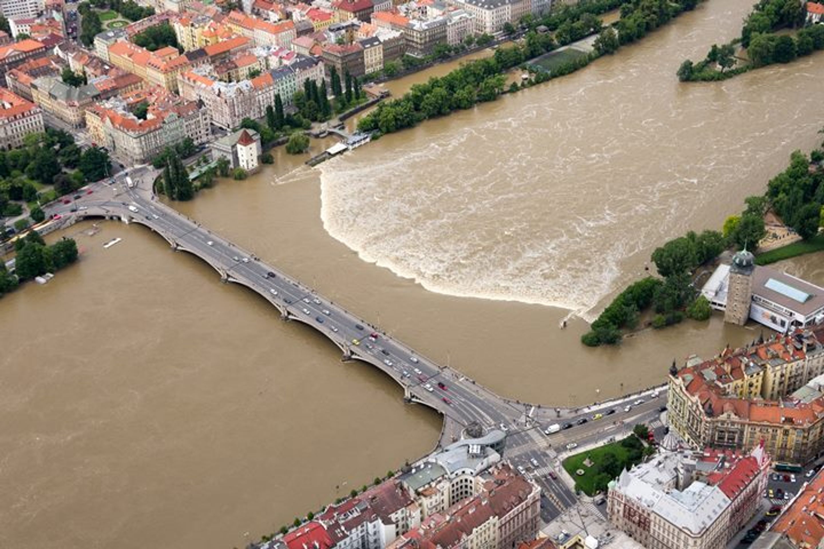 Praha povodně - 11 - GALERIE: Praha povodně (22/32)