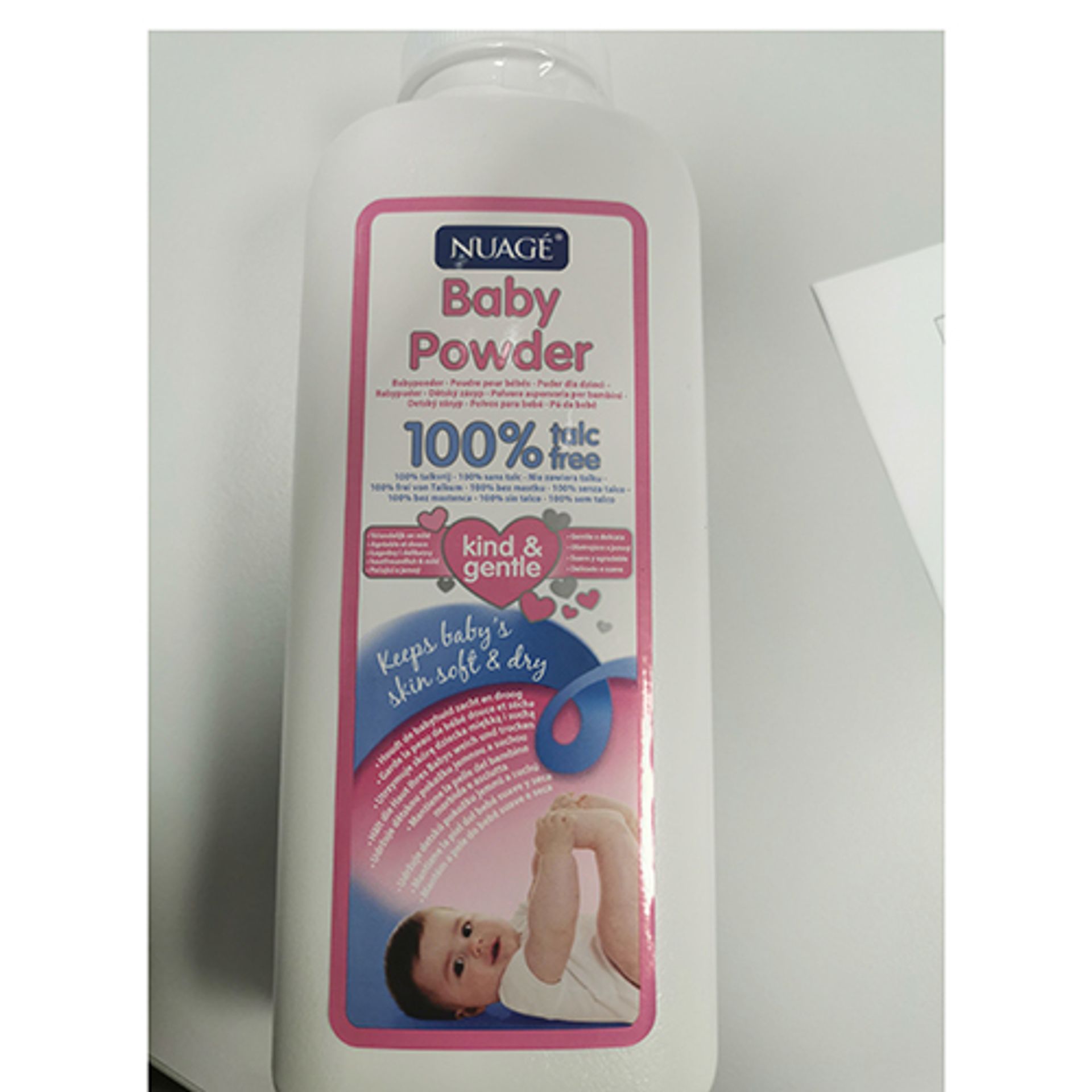 Dětský pudr Nuagé - Nebezpečná kosmetika (3/26)