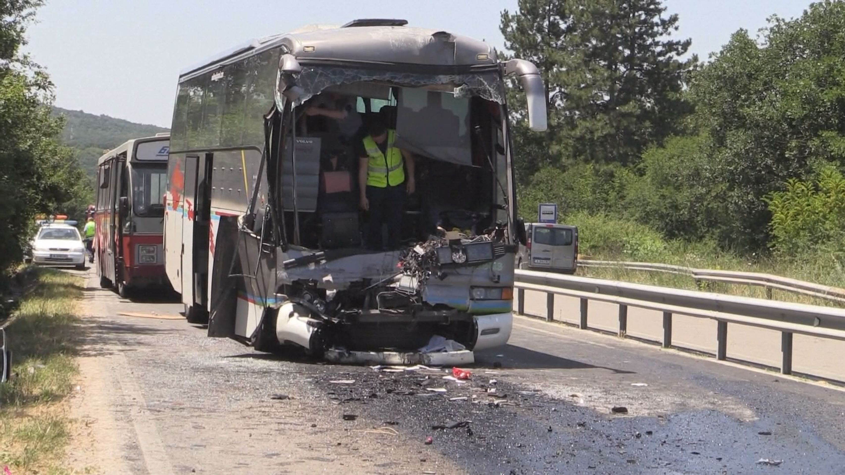 Nehoda českého autobusu v Bulharsku - 2 - GALERIE: Nehoda českého autobusu v Bulharsku (6/7)