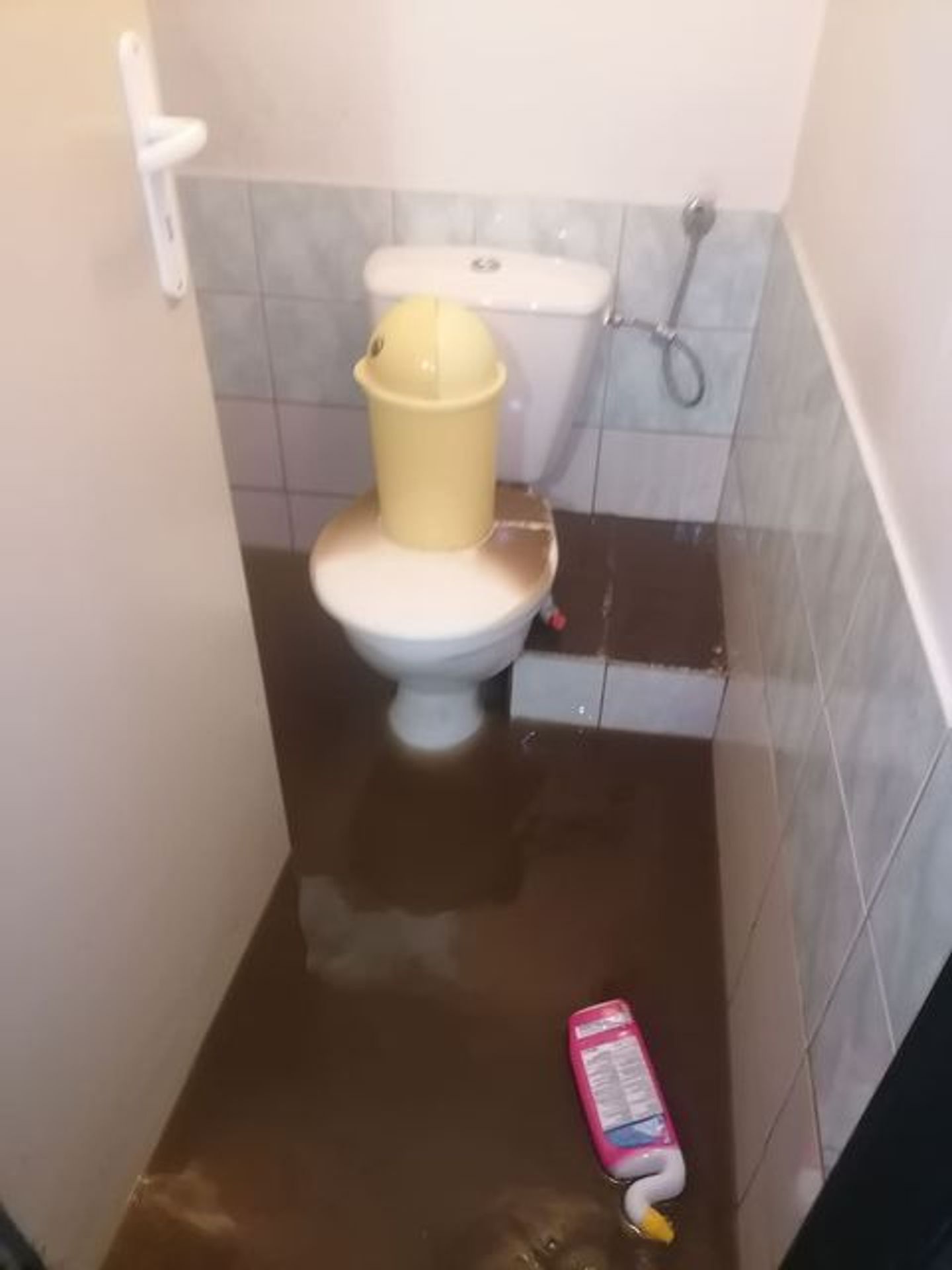 Povodně v obci Velenice - 2 - GALERIE: Povodně v obci Velenice (2/14)