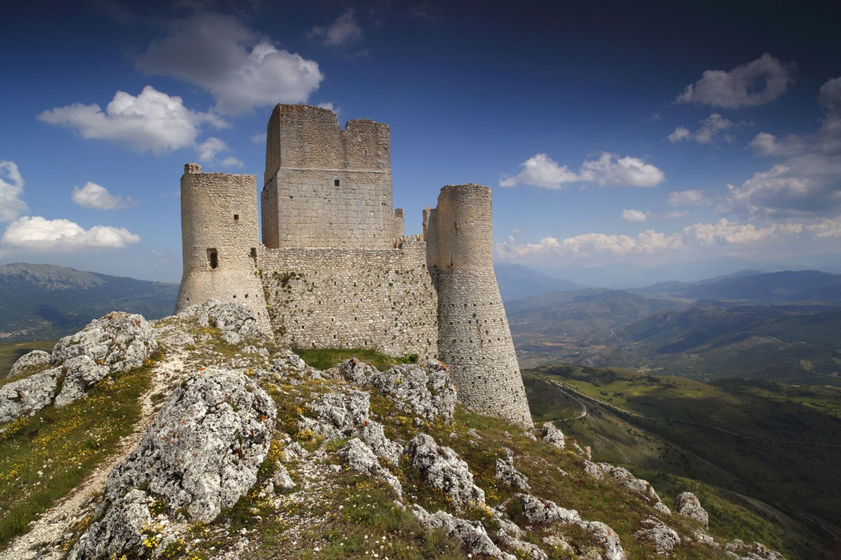 Itálie rozdává hrady zadarmo - Rocca Calascio - GALERIE: Itálie rozdává hrady zadarmo (6/8)