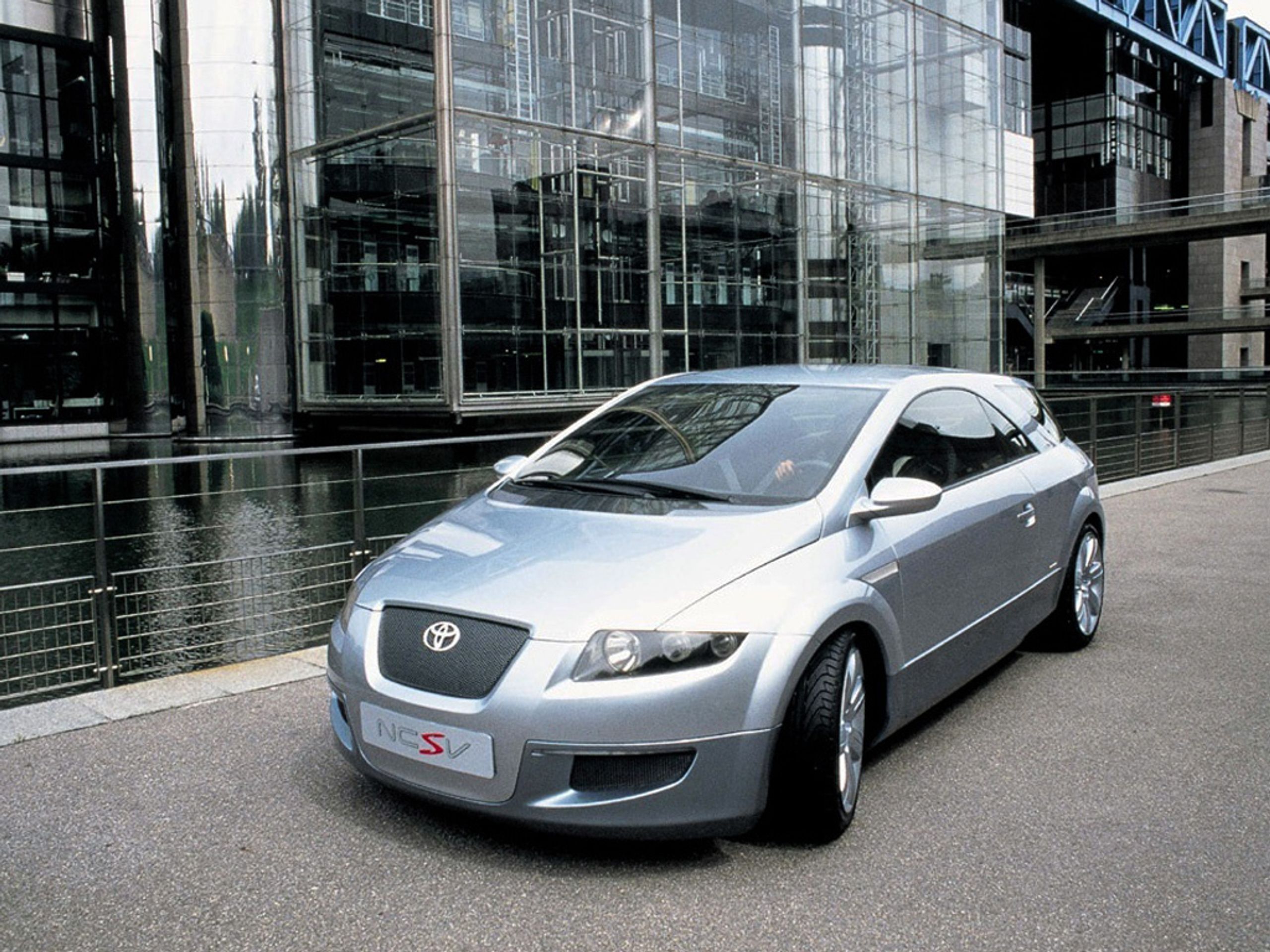Toyota NCSV - Fotogalerie: Koncept Toyota NCSV (2/7)