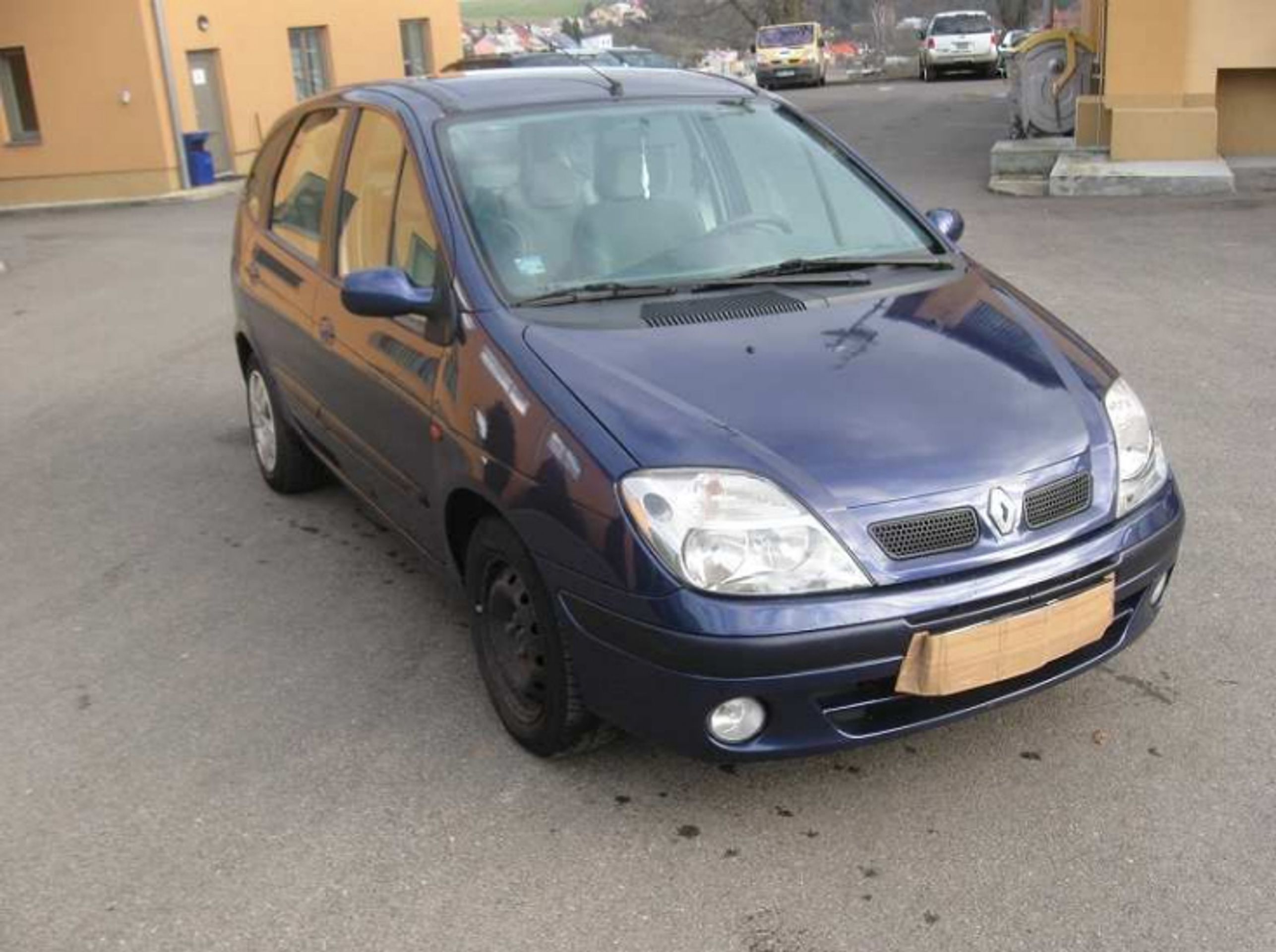 Dražba - Renault Megane Scenic - 1 - GALERIE: Dražby - 1 (18/40)