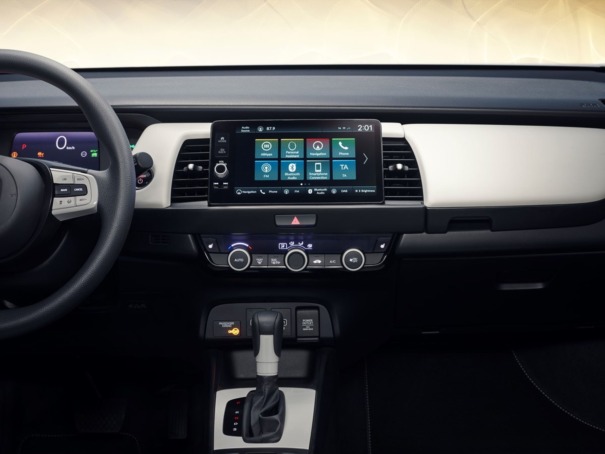 Nová Honda Jazz - 42 - Fotogalerie: Nový Jazz je střídmý zvenku a praktický uvnitř (3/22)
