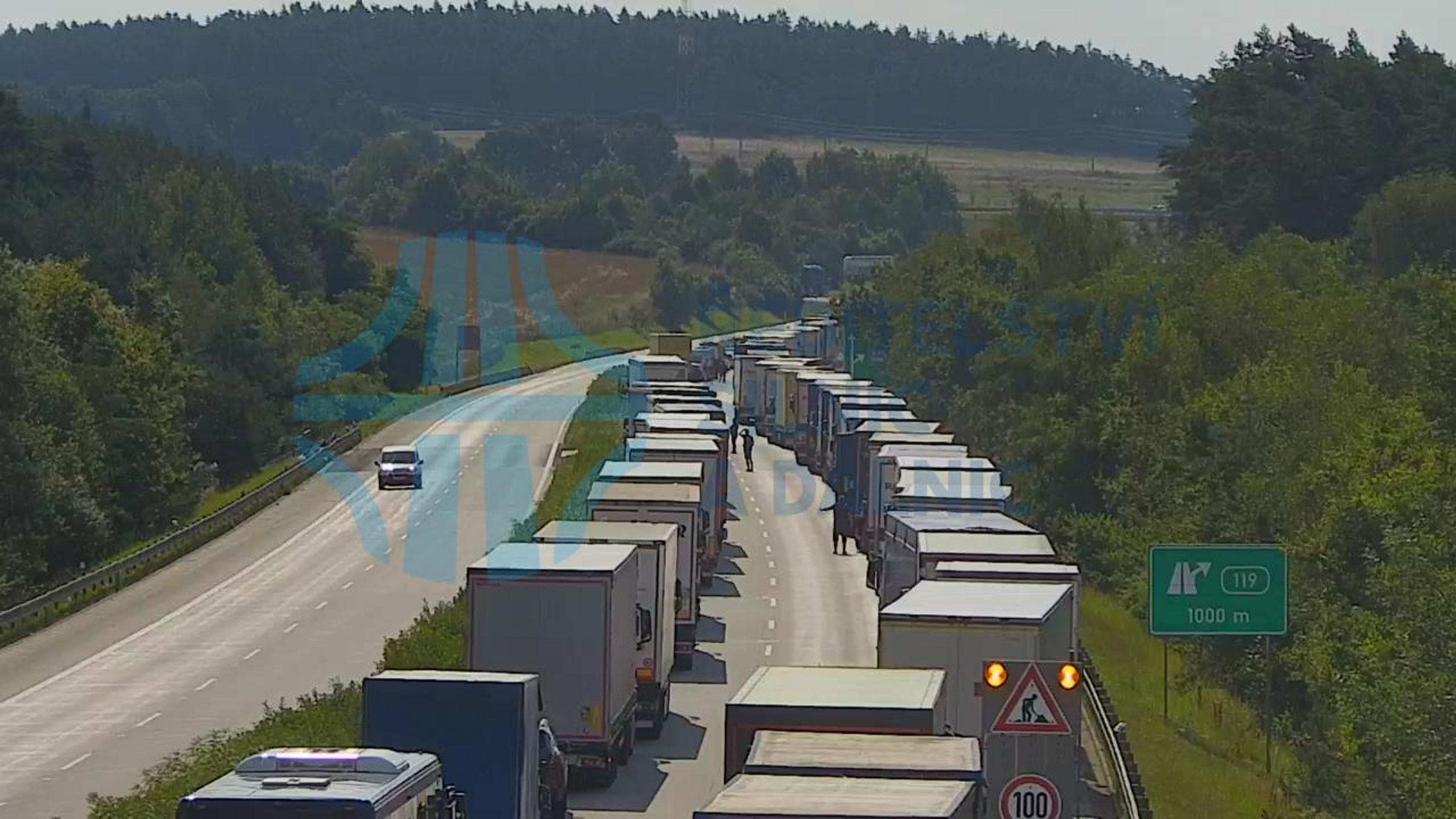 Dopravní nehoda na D5 komplikuje dopravu (2) - Dopravní nehoda na D5 (2/3)