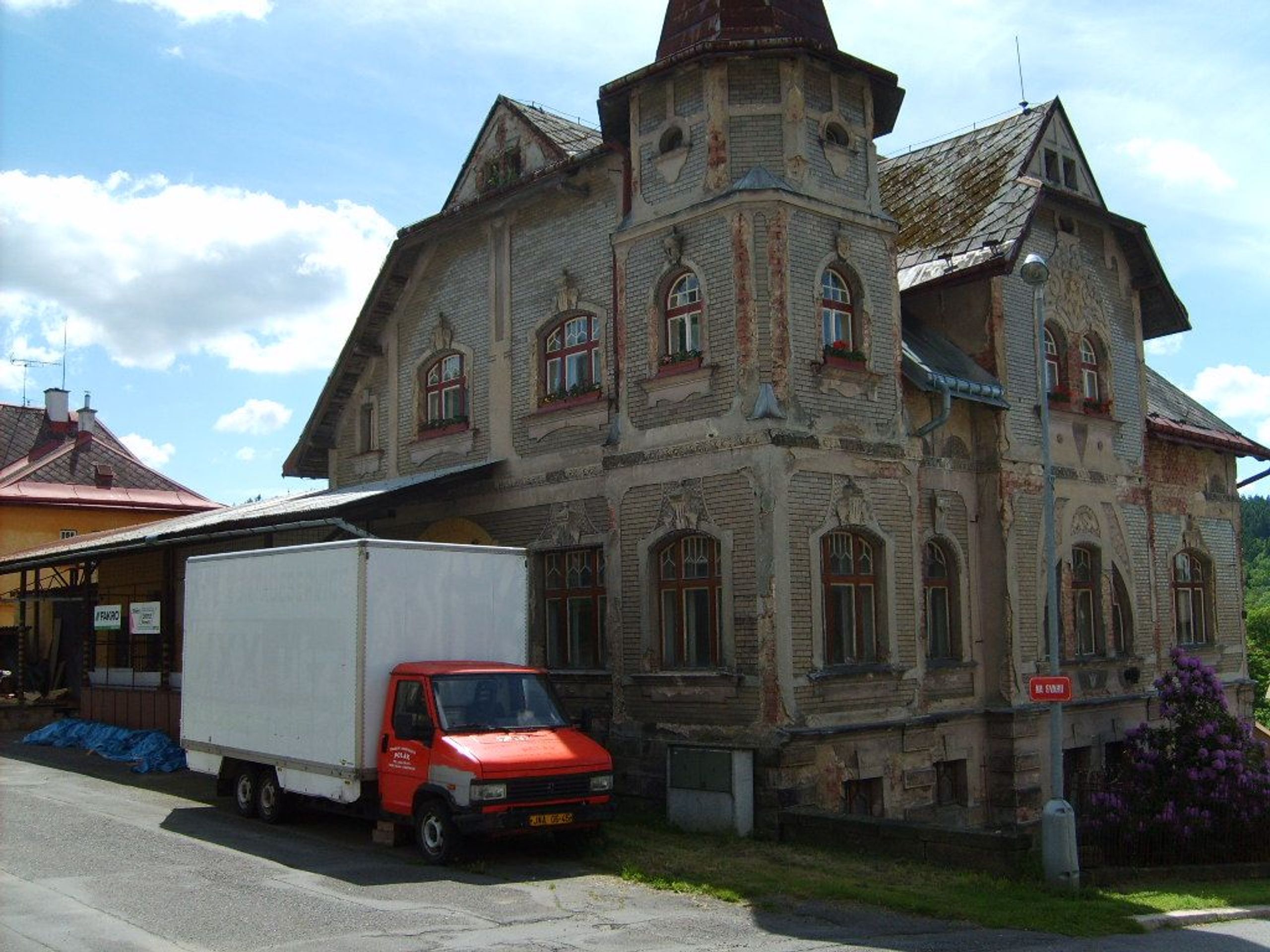 Dům a pozemek, Jablonec nad Nisou, 1 600 000 Kč - GALERIE: Prodej majetku (21/32)