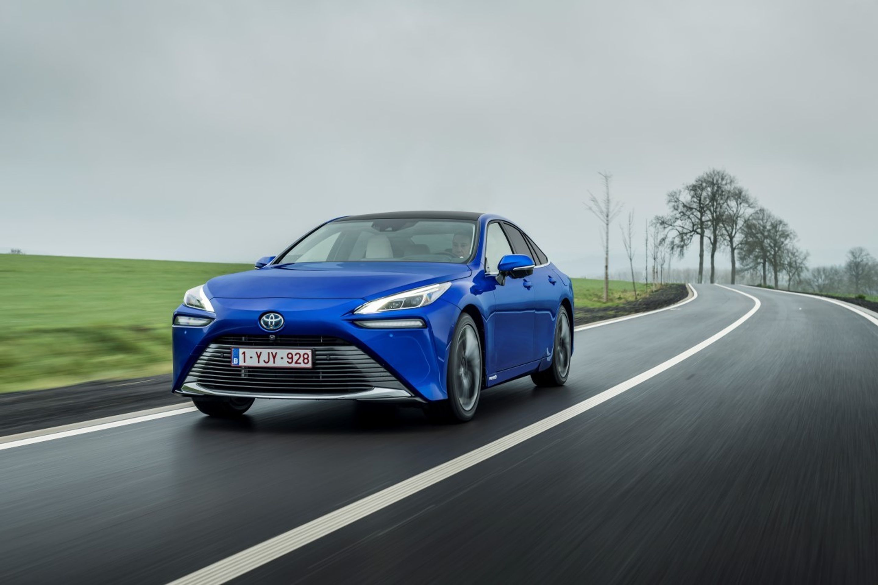 Vodíková Toyota Mirai druhé generace - 53 - Fotogalerie: Vodíková Toyota Mirai (2/25)
