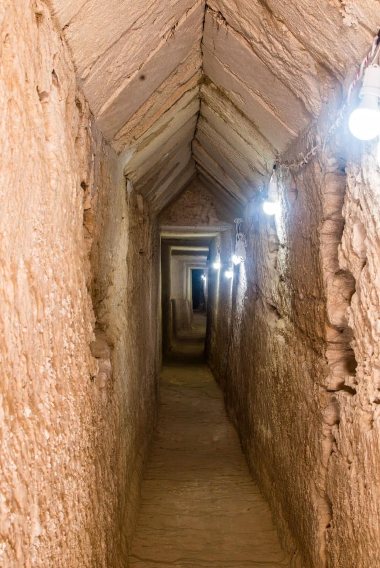 Archeologické vykopávky a nálezy - Archeologické nálezy v Egyptě (5/7)