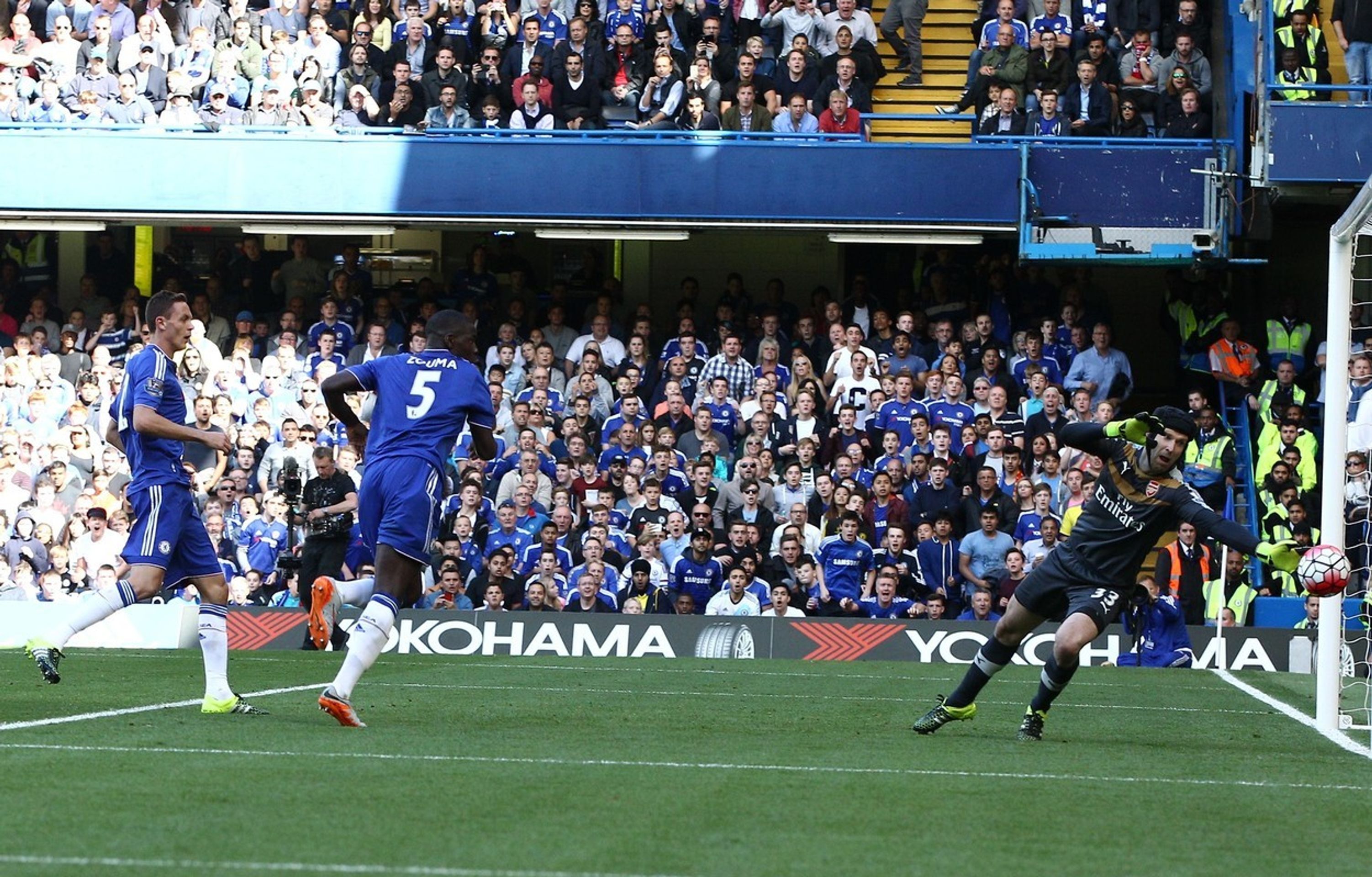 Petr Čech se vrátil na Stamford Bridge - Galerie: Petr Čech se vrátil na Stamford Bridge (2/6)