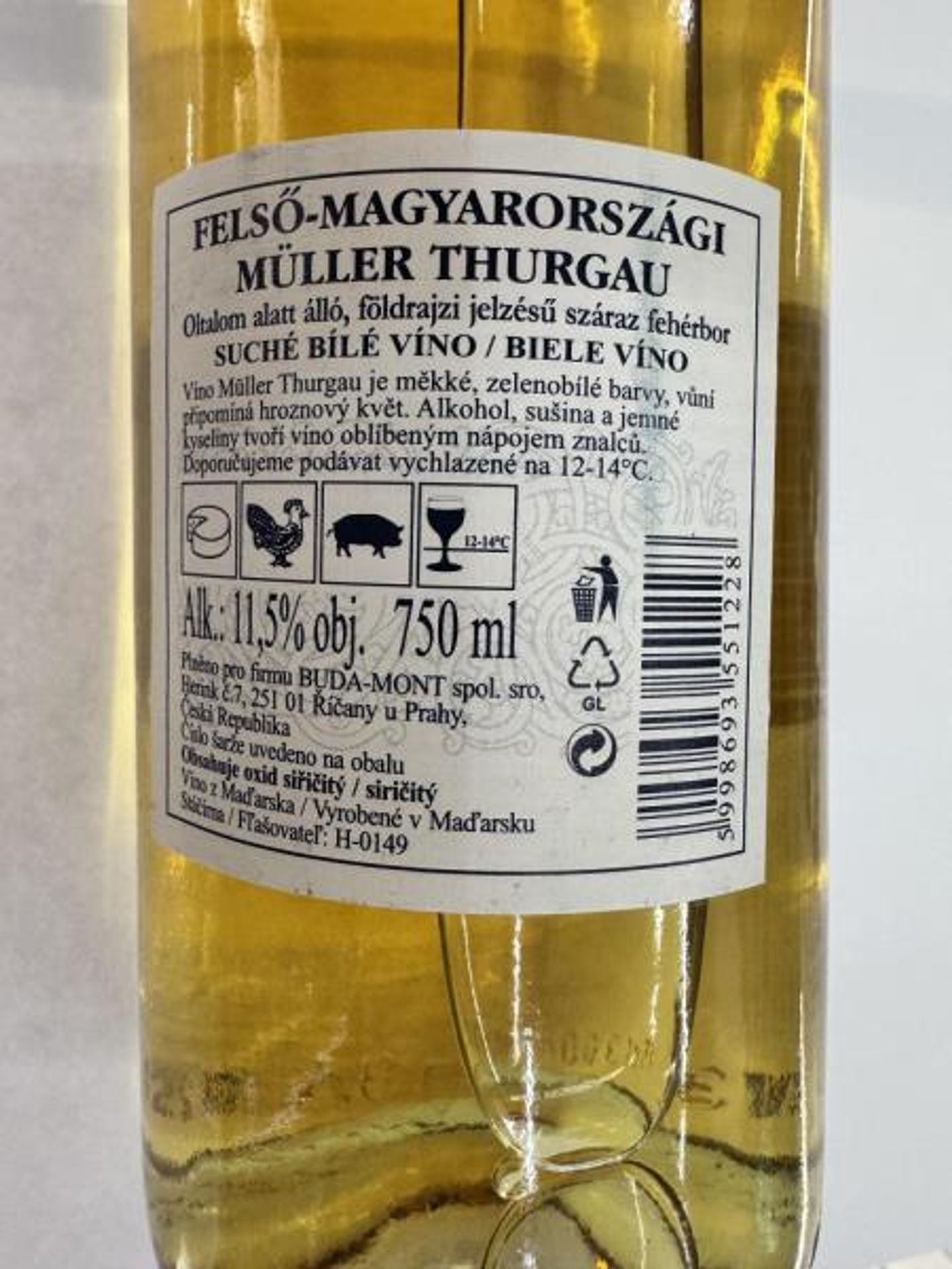 Müller Thurgau - víno bílé, suché, alk. 11,5%obj., víno z Maďarska (4) - Závadná vína (6/17)