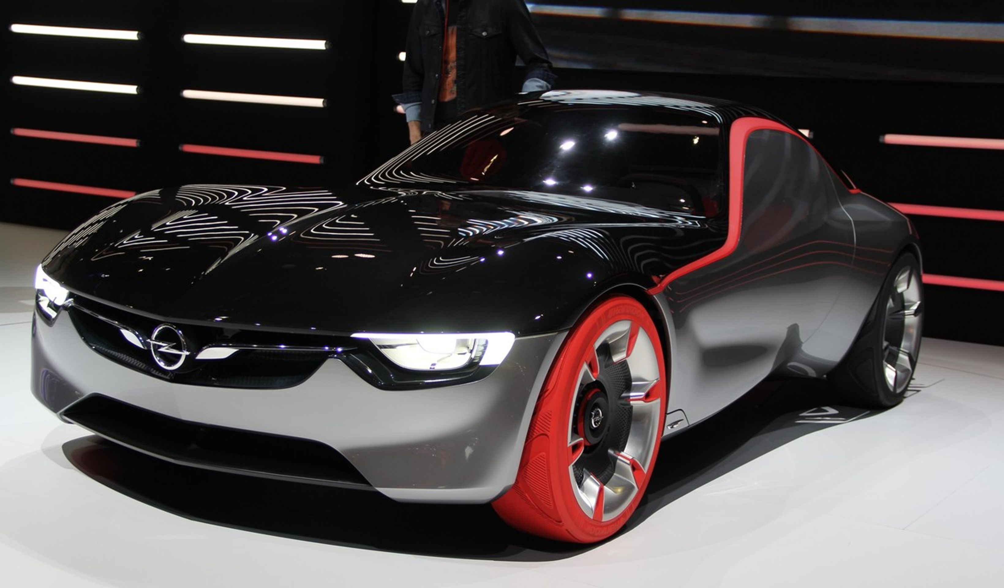 Autosalon Ženeva 2016 - Opel GT - GALERIE: Autosalon Ženeva 2016 (4/10)