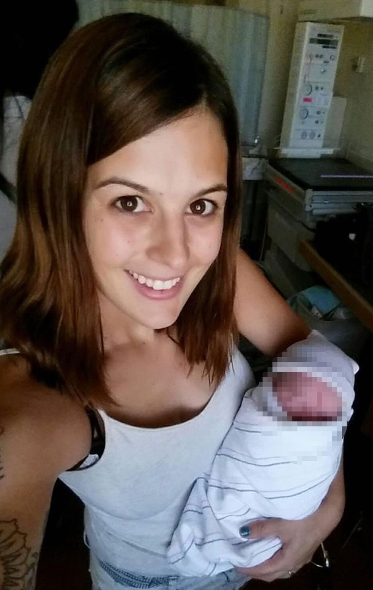 Hailey s dítětem své nejlepší kamarádky - Žena pomáhala rodit dítě, zjistila, že je jeho nevlastní matka (4/6)