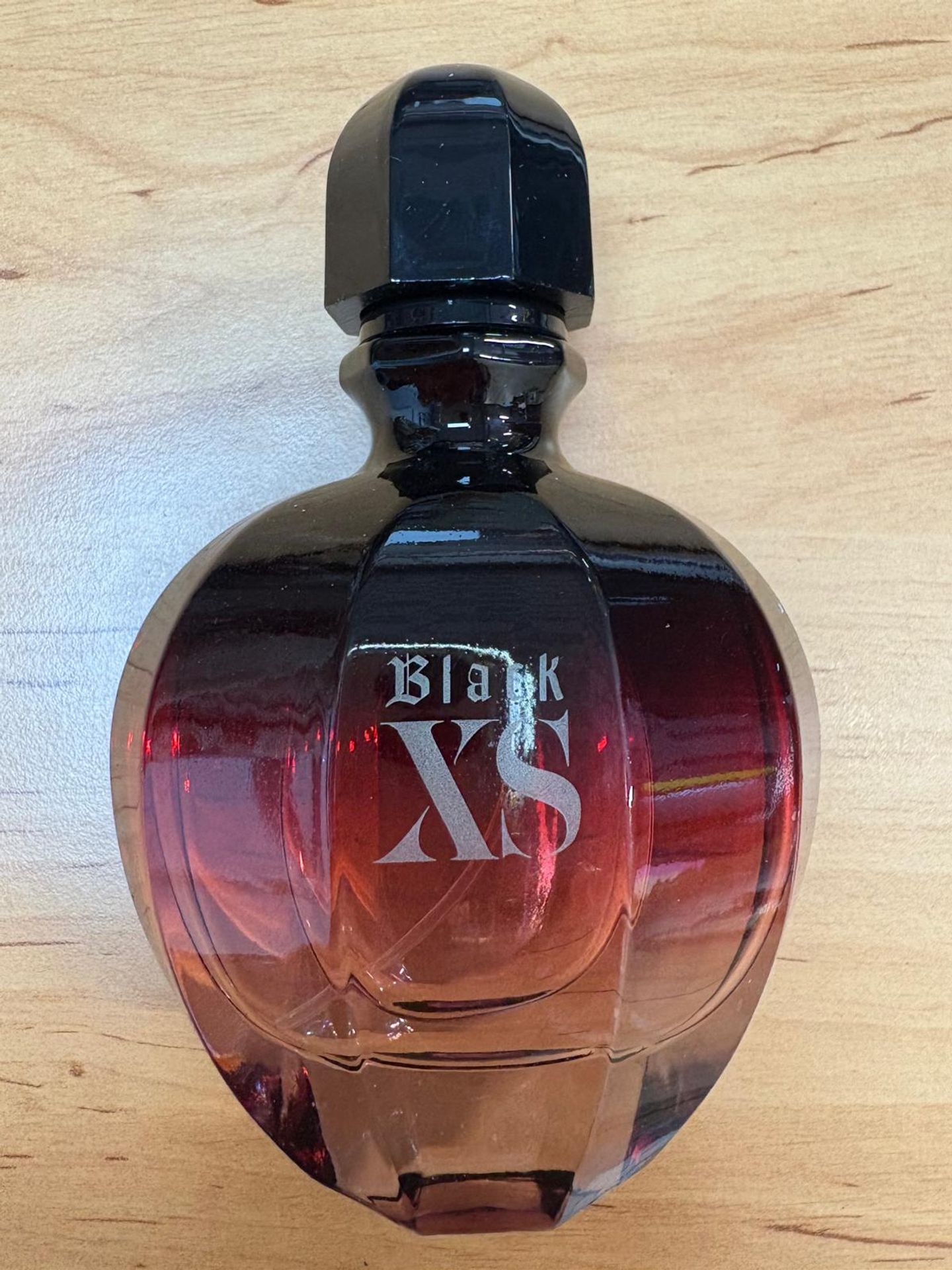 Parfém Black XS BLAON EXCESS Paco Rabbane - Nebezpečná kosmetika (3/21)