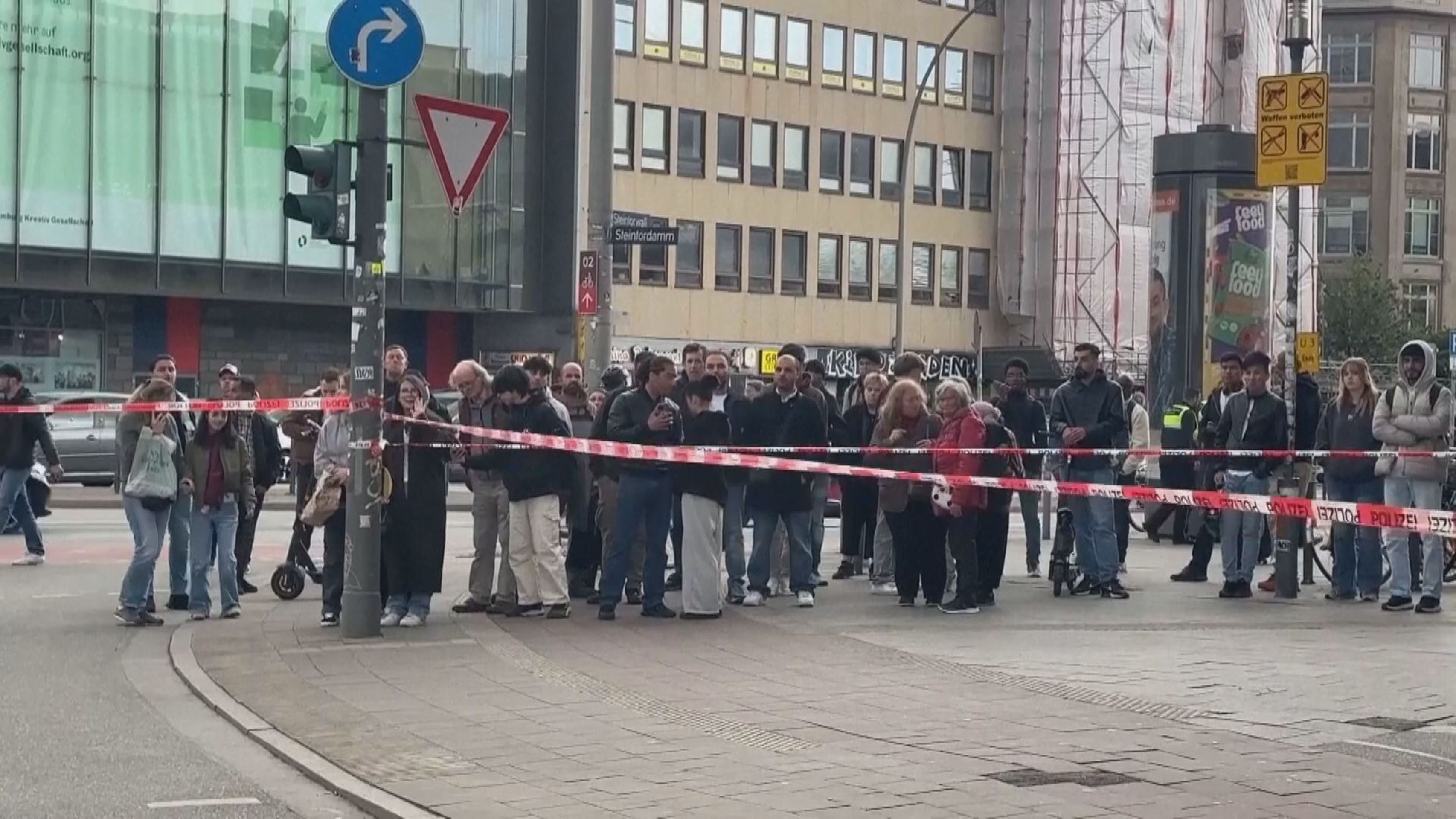 Útok nožem na hamburském nádraží - Útok nožem v Hamburku (6/6)