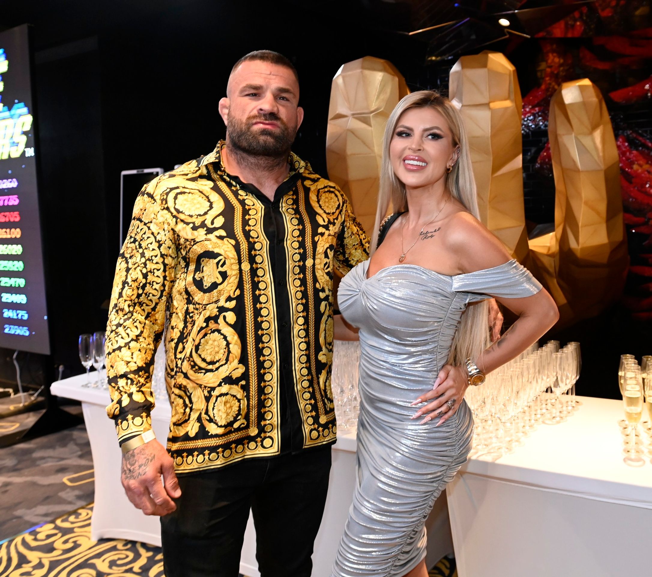Lela a Karlos Vémolovi - Karlos Vémola (11/19)
