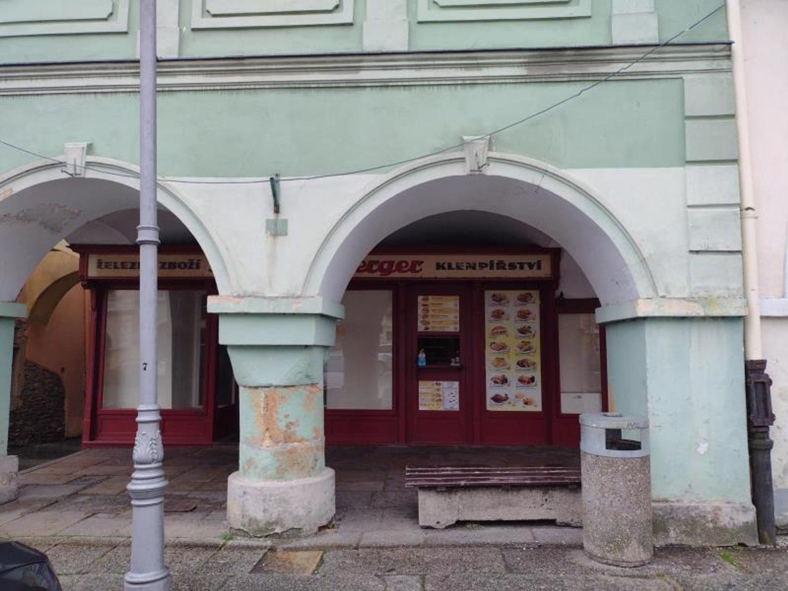 Danh Doan Le (1) - Provozovny uzavřené v letošním roce (40/256)
