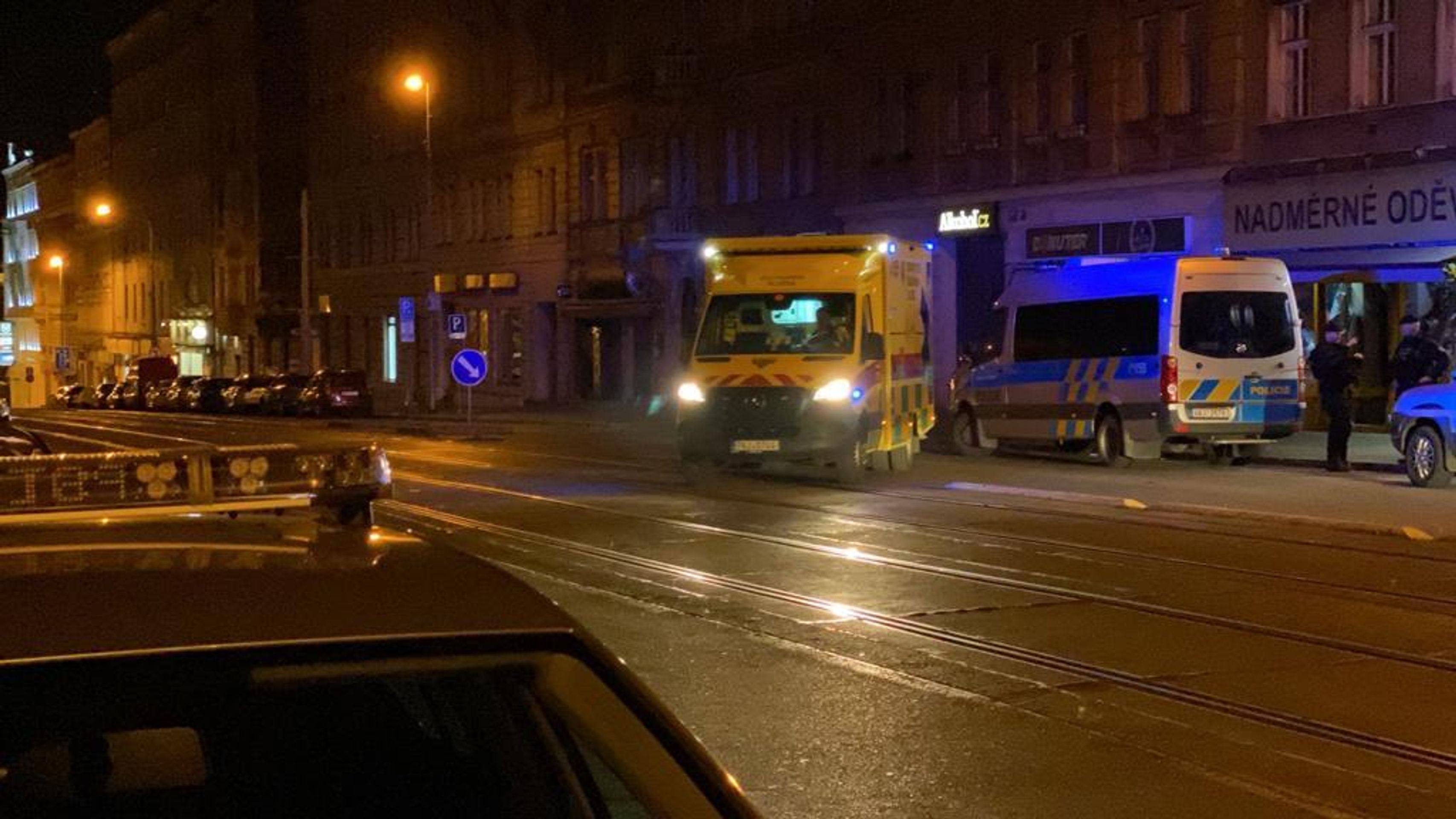Střelba v pražské Seifertově ulici - 28 - GALERIE: Noční střelba na pražském Žižkově (4/15)