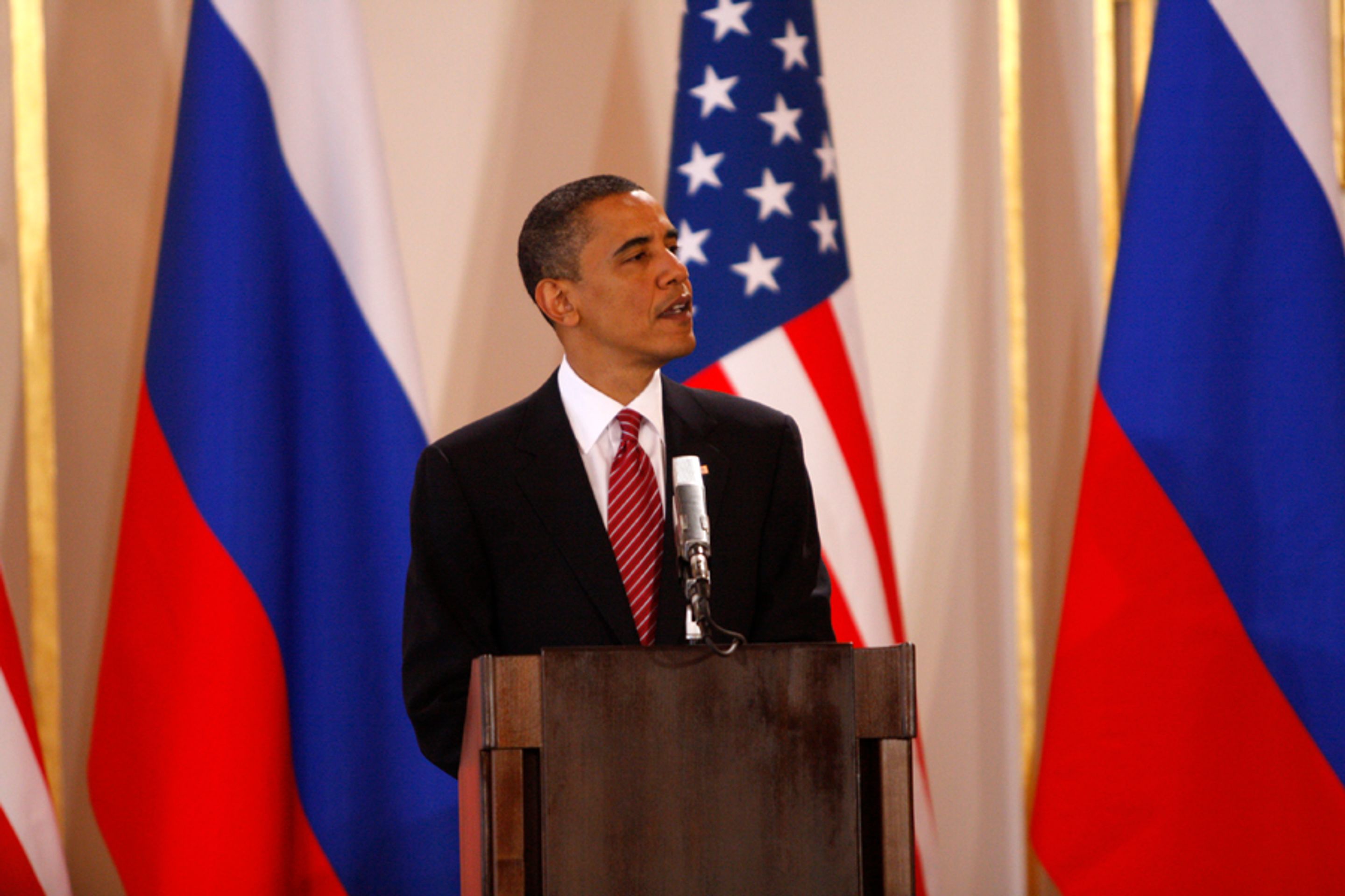 Obama a Medveděv-18 - GALERIE: Obama a Medveděv podepisují smlouvu o odzbrojení (23/26)