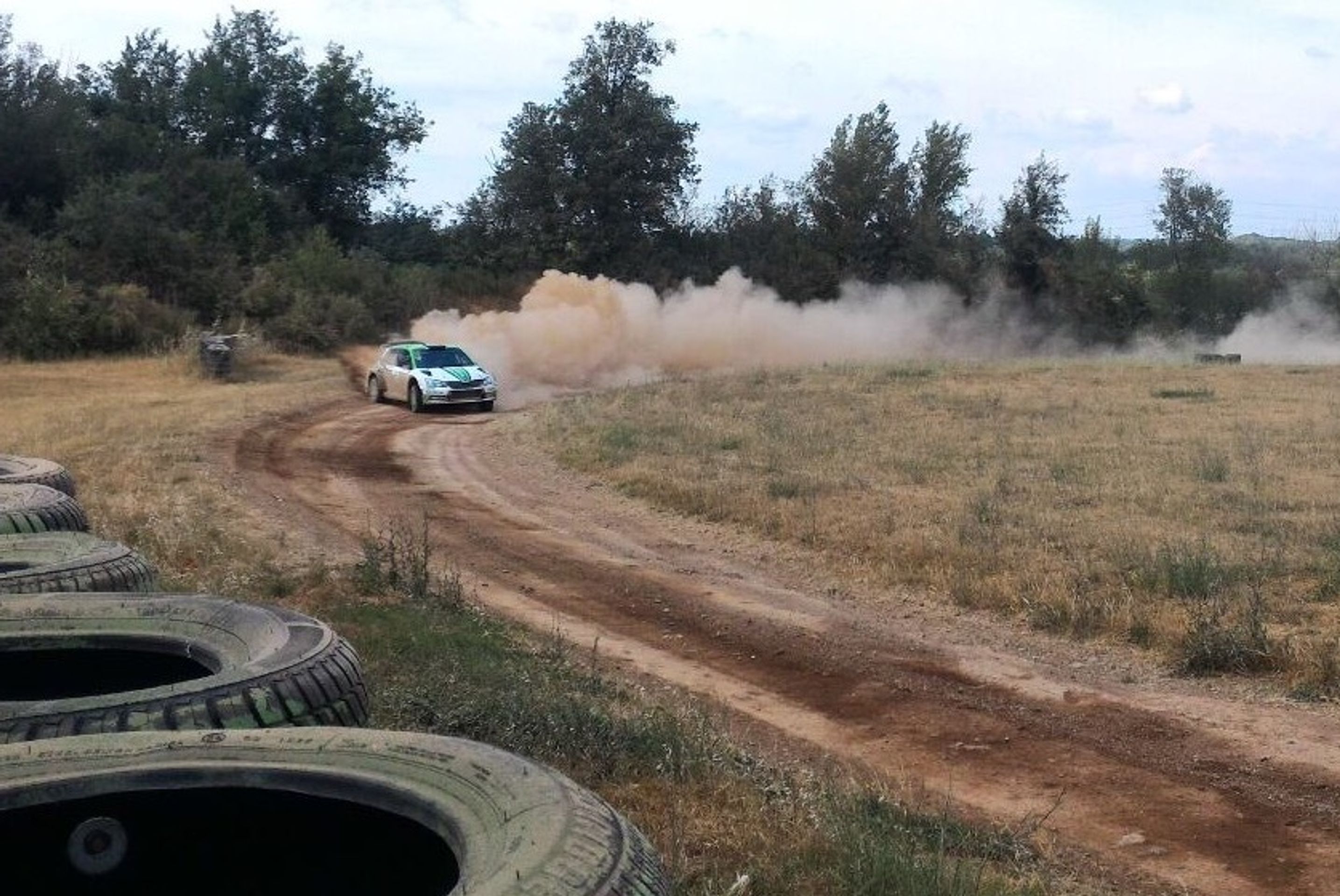 Redaktora TN.cz svezl závodník rallye - 1 - GALERIE: Redaktora TN.cz svezl závodník rallye (3/7)