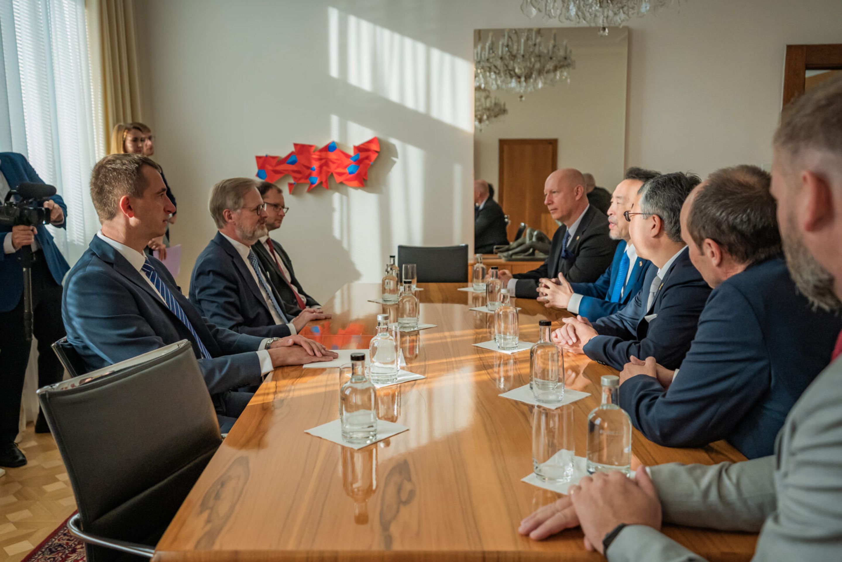 Toyota bude v Kolíně vyrábět elektromobily - Toyota bude v Kolíně vyrábět nový bateriový elektromobil (7/9)
