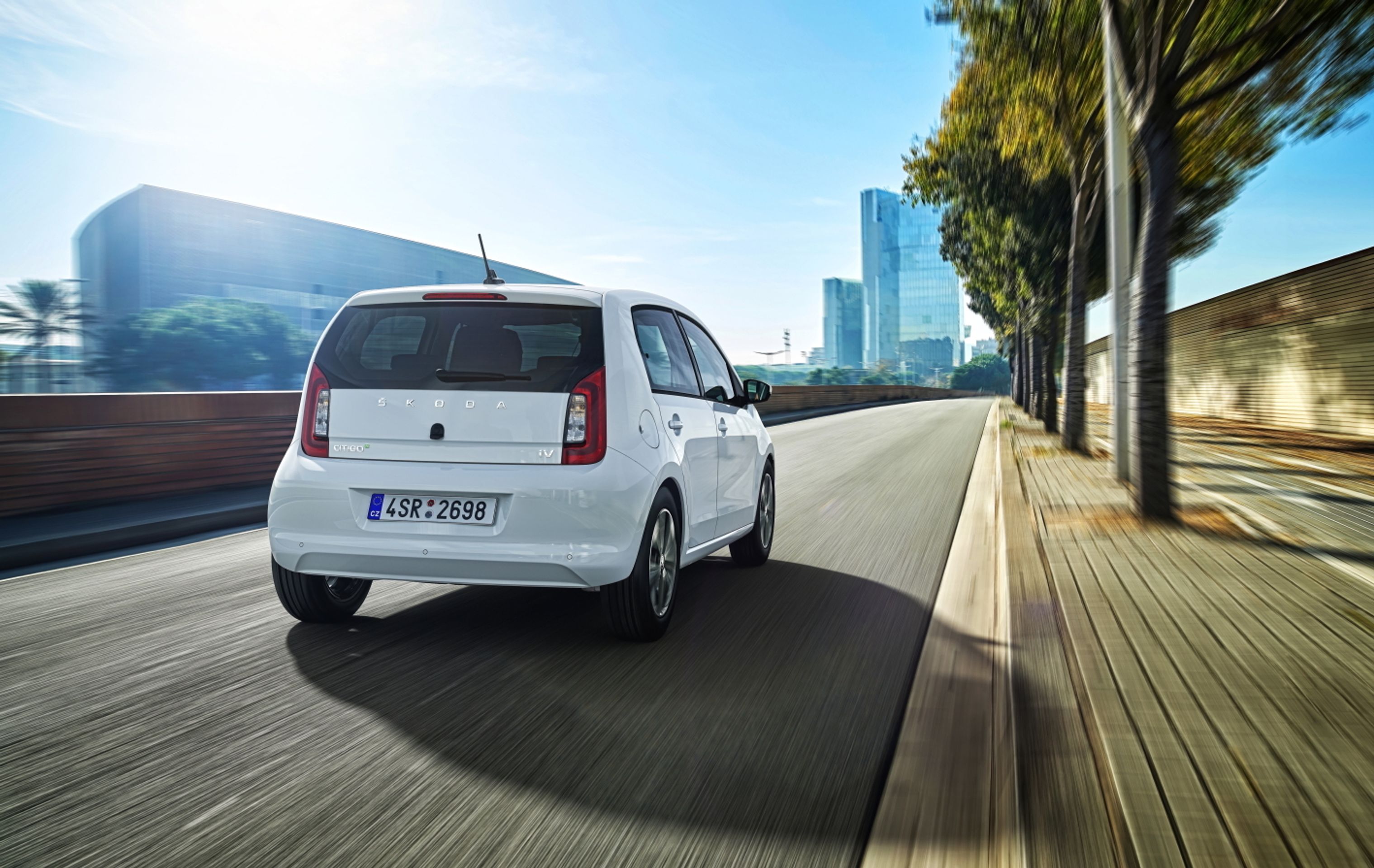Elektromobil Škoda CITIGOe iV - 2 - Fotogalerie: Elektromobil Škoda CITIGOe iV (2/9)