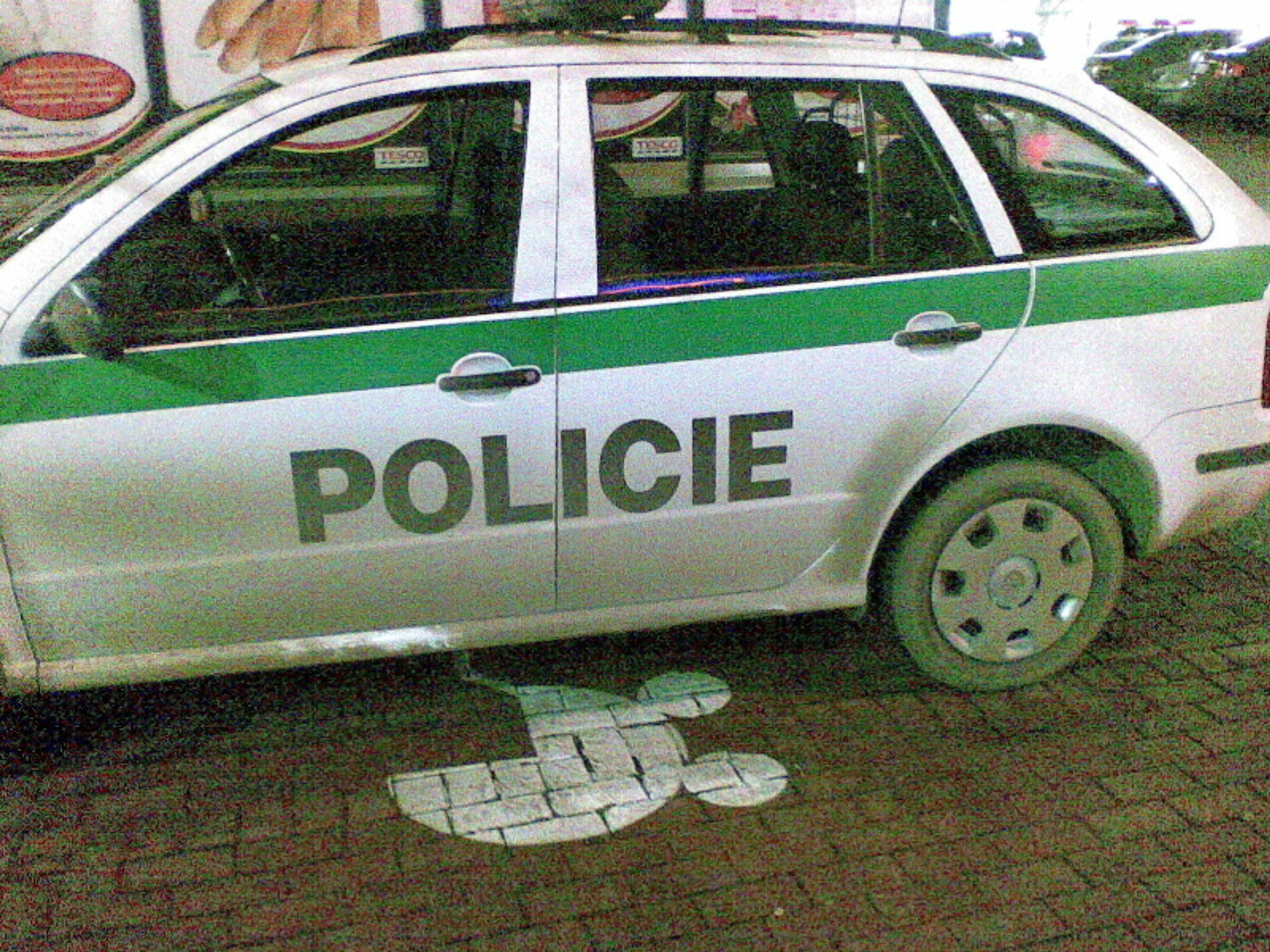 Policejní auta porušující zákon - Galerie přestupků policistů (26/30)