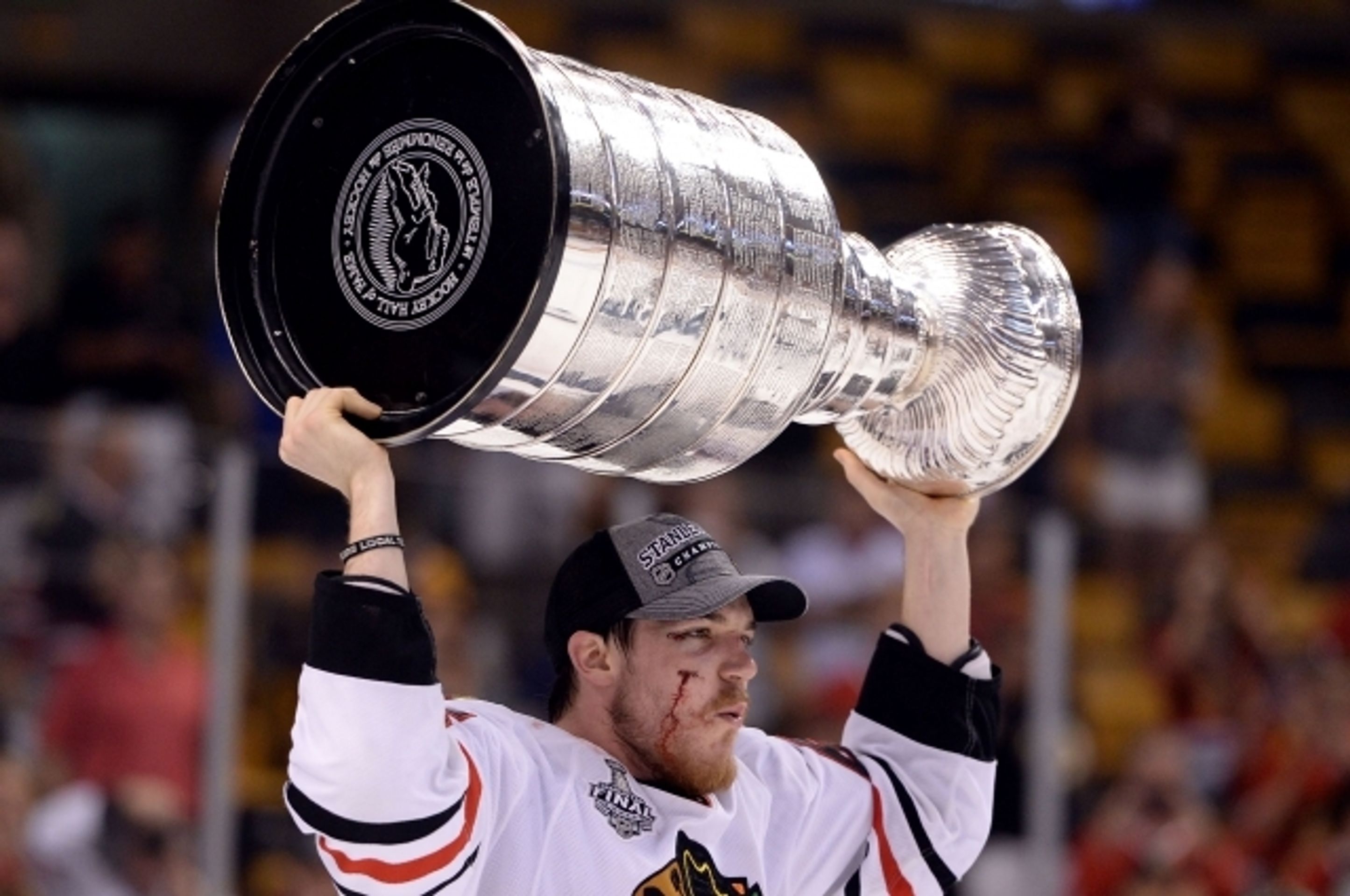 Chicago má Stanley Cup - 13 - OBRAZEM: Chicago získalo Stanley Cup (16/17)