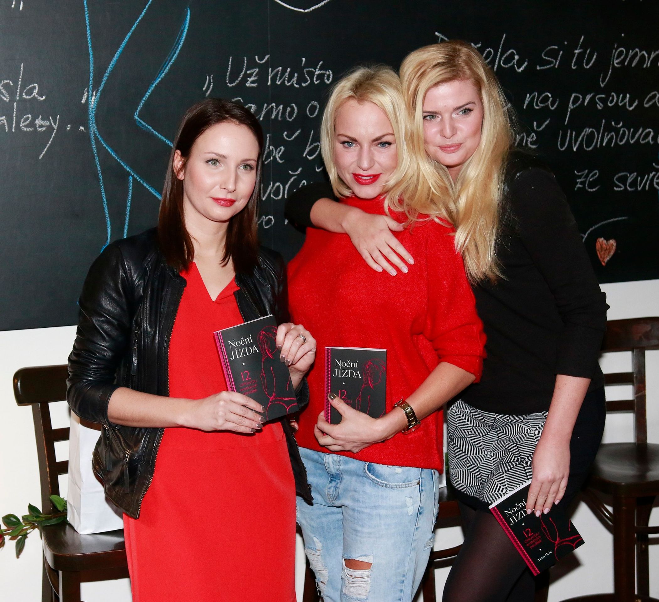 Veronika Arichteva, Martina Pártlová a Nikol Leitgeb Štíbrová, 28. 1. 2015 - 3v1 (1/4)