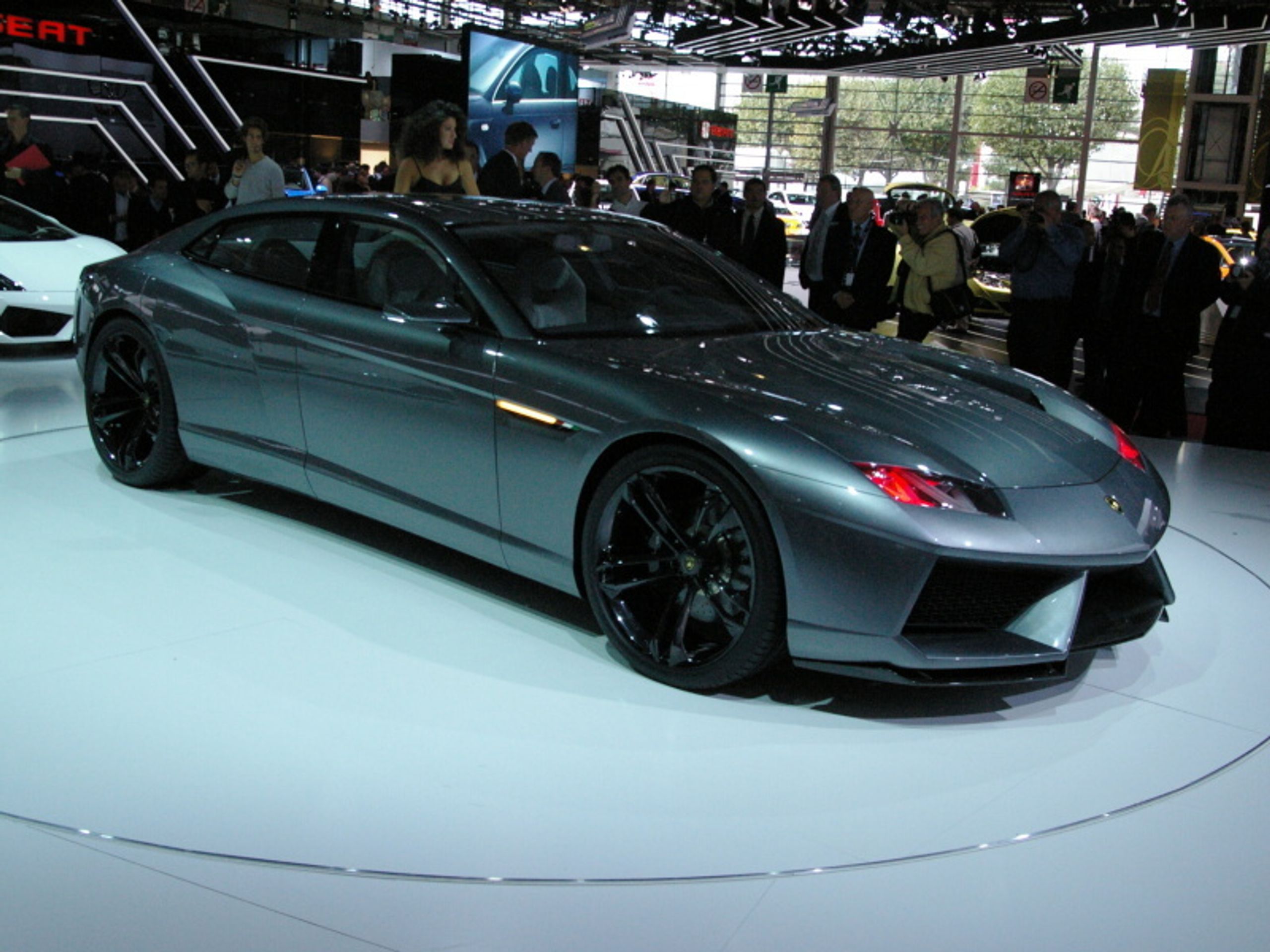 Lamborghini Estoque - GALERIE Lamborghini Estoque (1/6)
