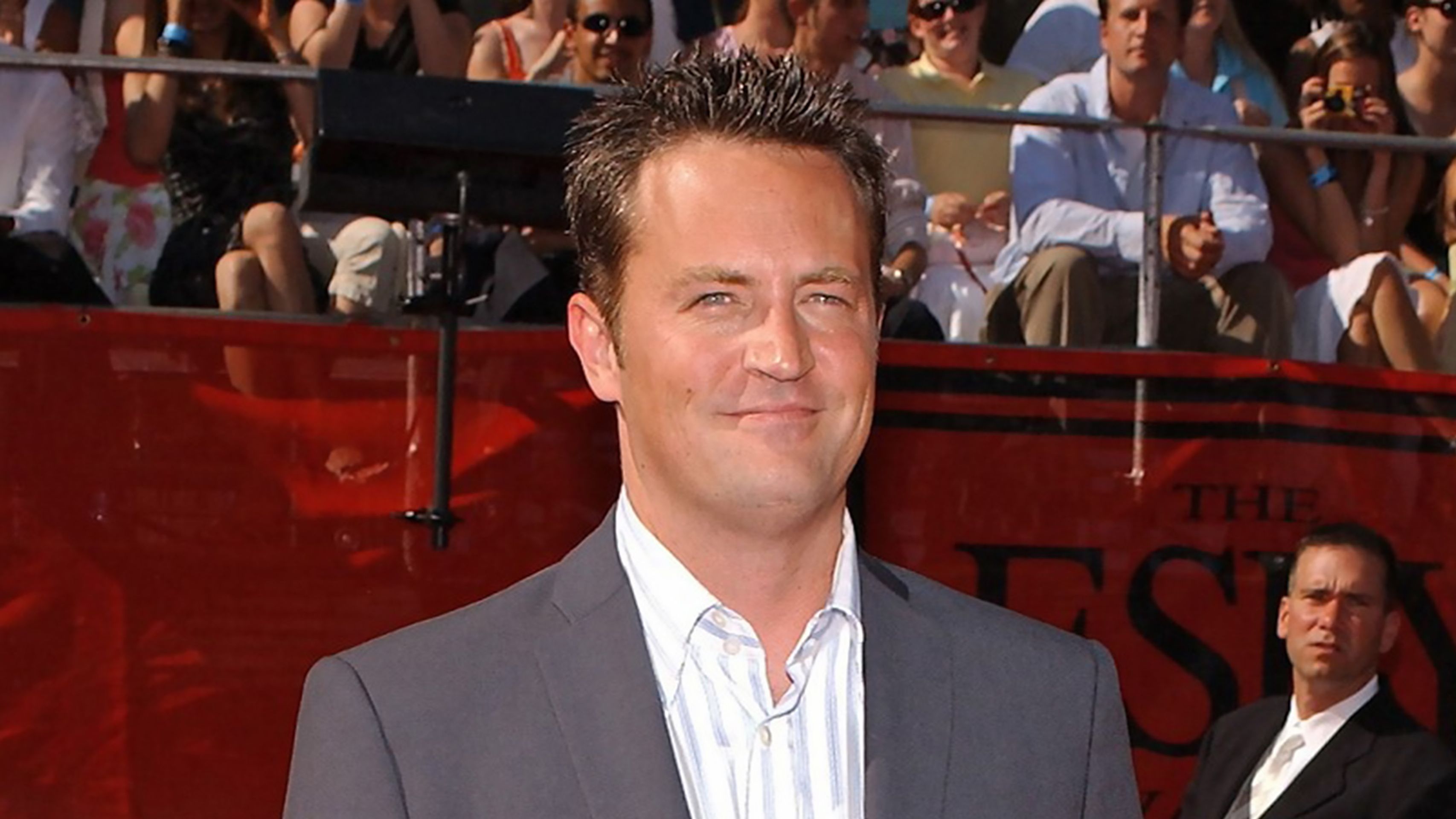 Matthew Perry - Pohřeb Matthewa Perryho (3. 11. 2023) (11/14)
