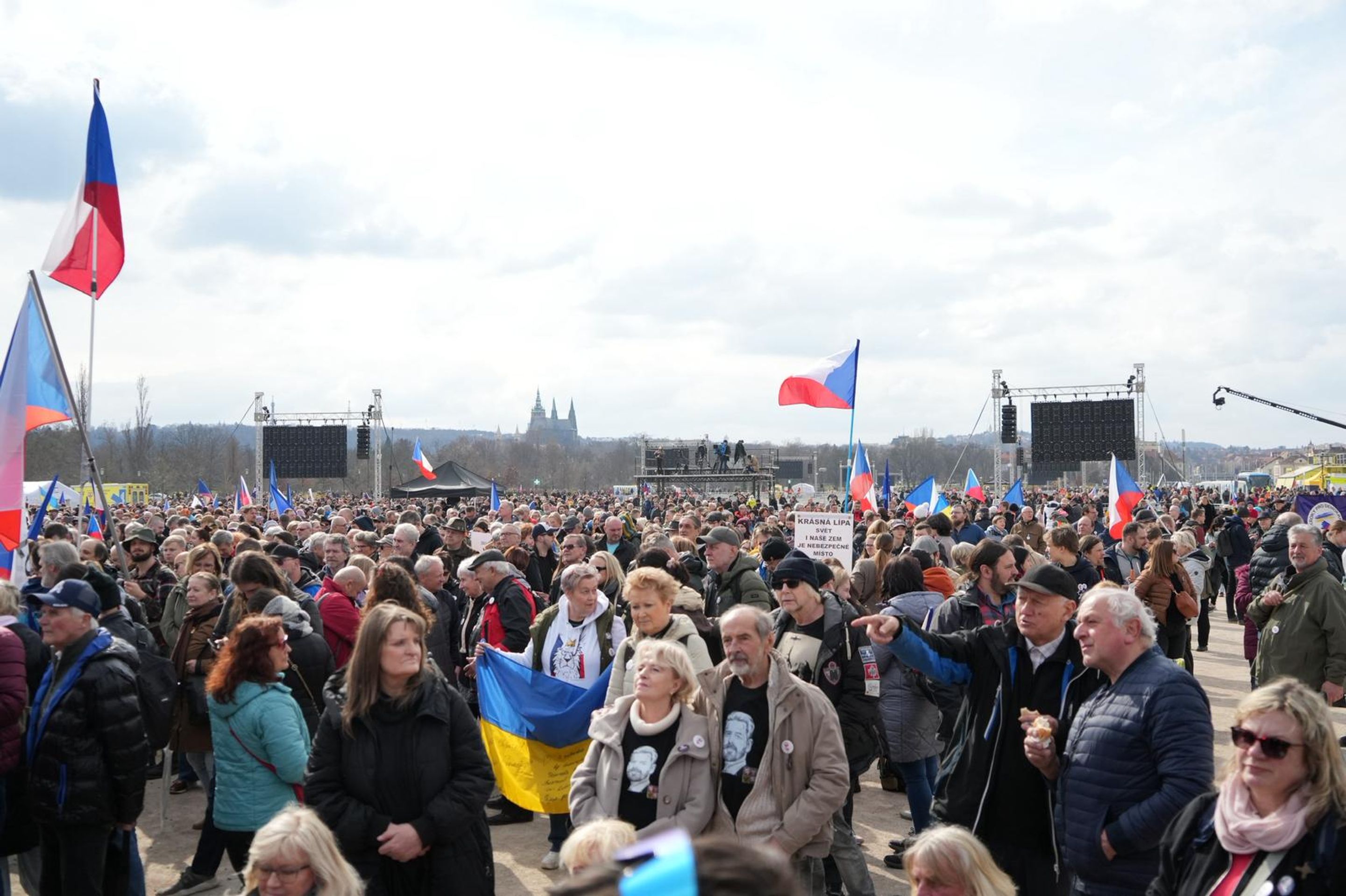 Demonstrace Milionu chvilek - Demonstrace Milionu chvilek (35/42)