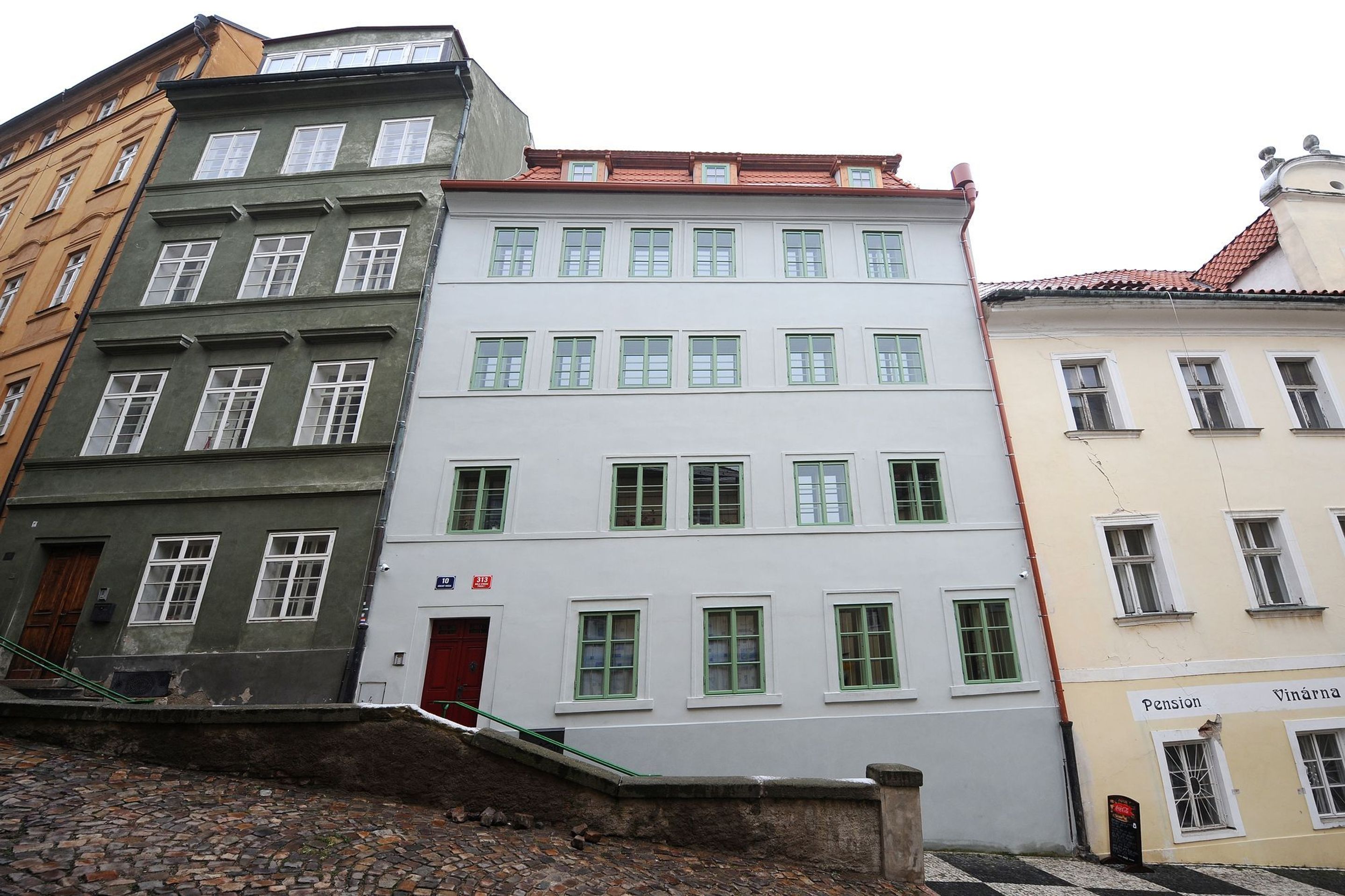 Dům Vratislava Mynáře na Jánském vršku - 3 - GALERIE: Majetek hradního kancléře Vratislava Mynáře (4/13)