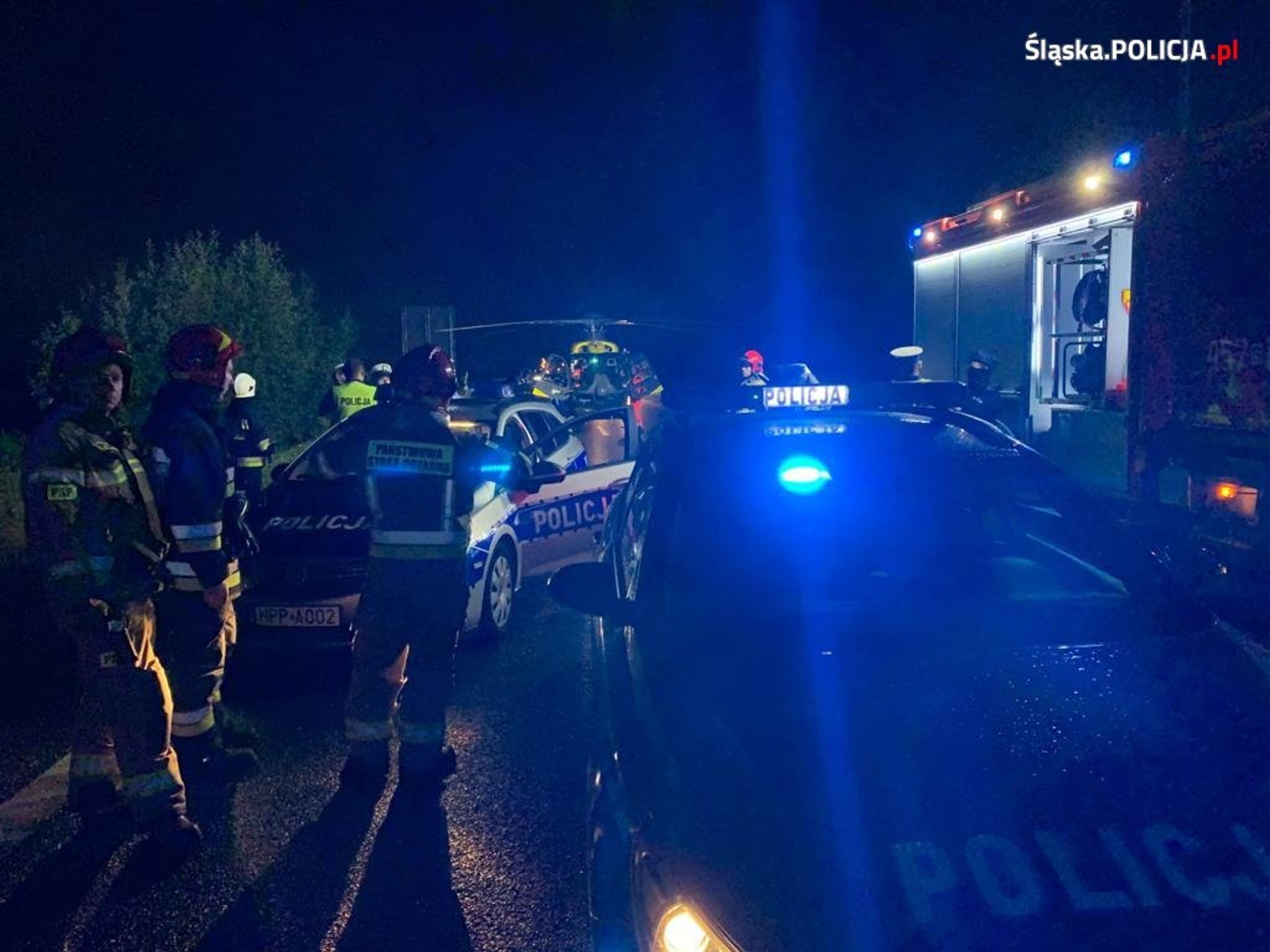 Srážka dodávky a autobusu - 4 - GALERIE: Nehoda v Polsku (1/4)