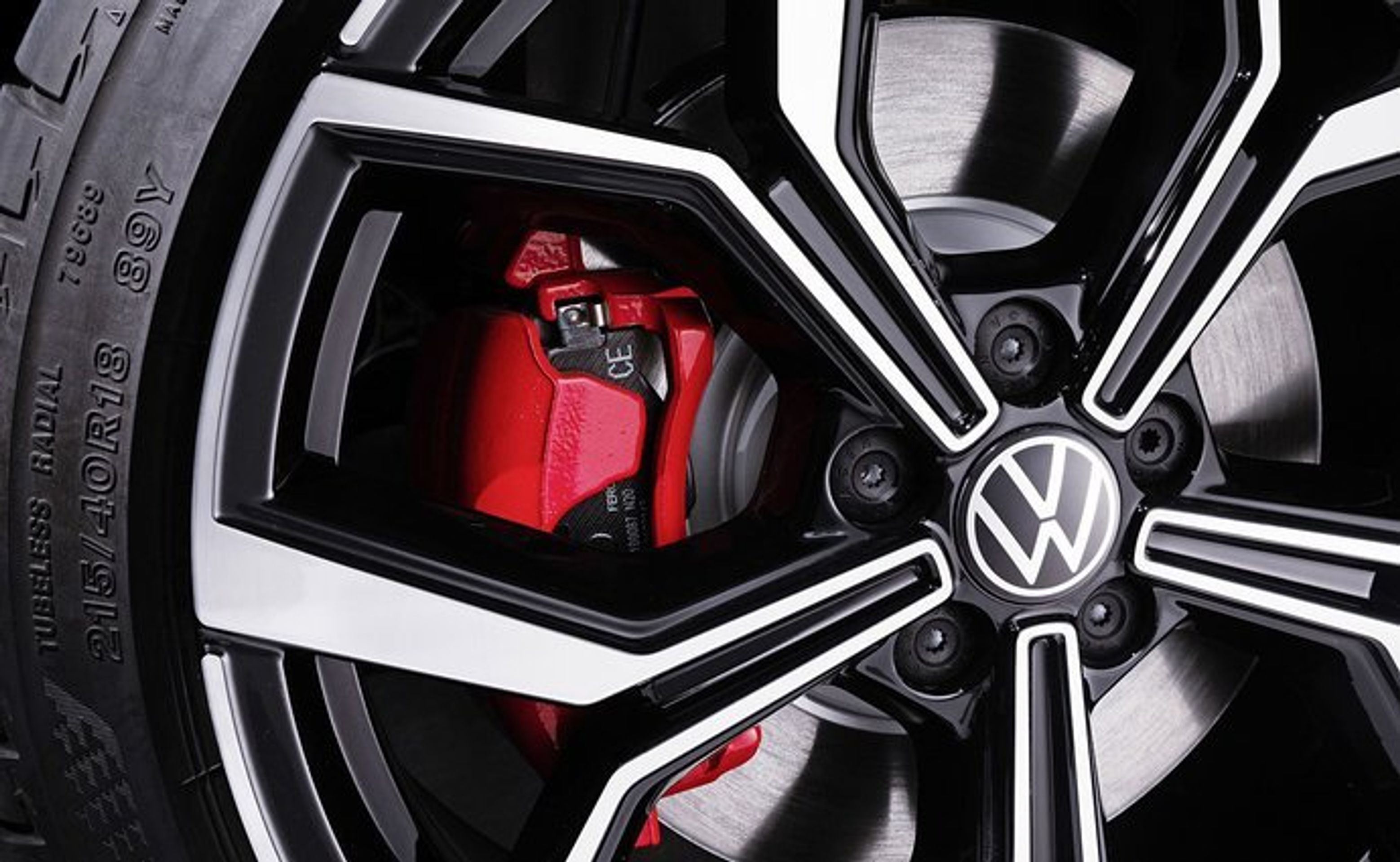 Volkswagen Polo GTI - 15 - Fotogalerie: Nová evoluce sportovního VW Polo GTI (11/12)