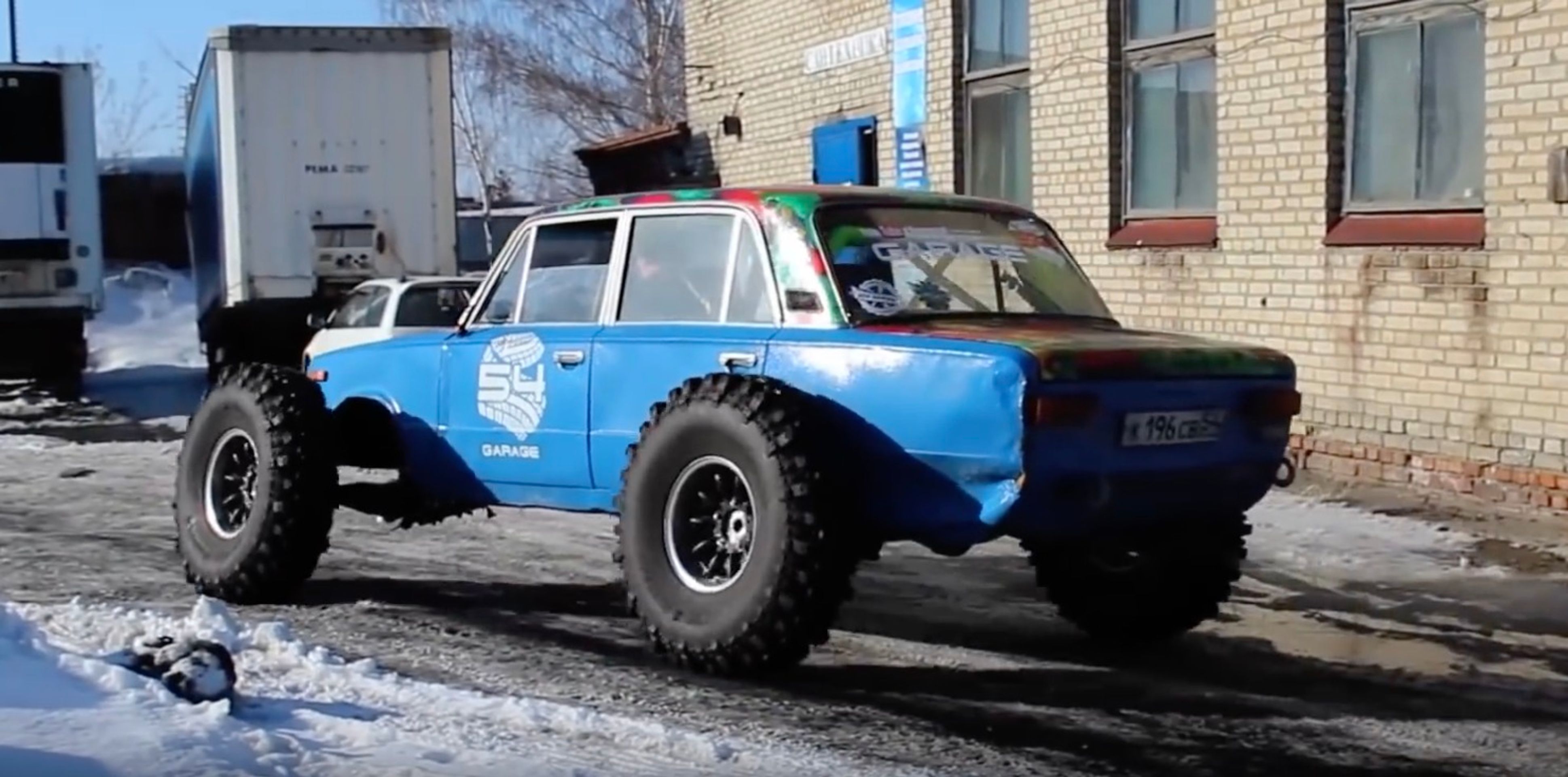 Žigulík s obřími koly - 21 - Fotogalerie: Monster truck ze starého žigulíka (10/11)