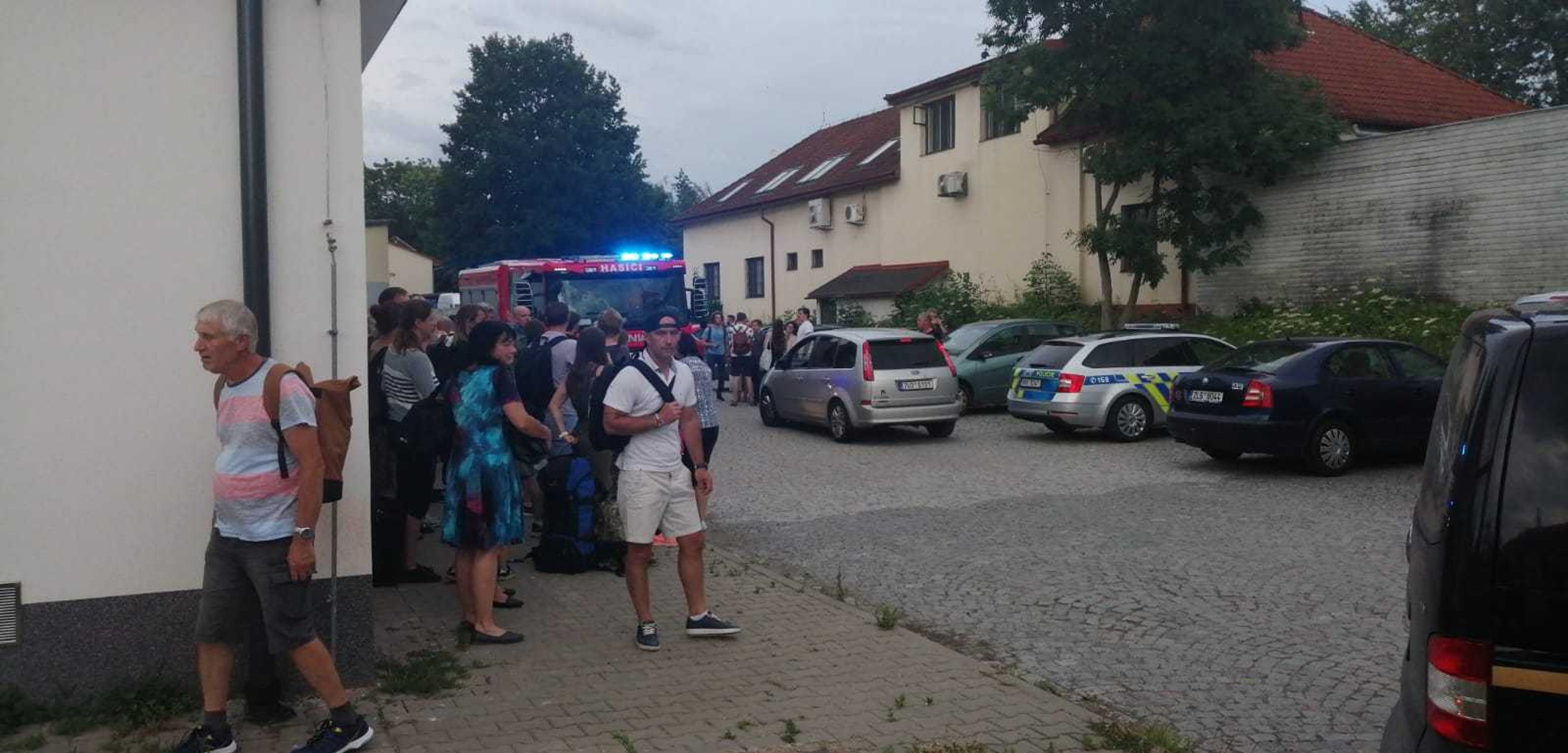 V Praze se srazily vlaky - 3 - GALERIE: Srážka vlaků v Praze (9/11)