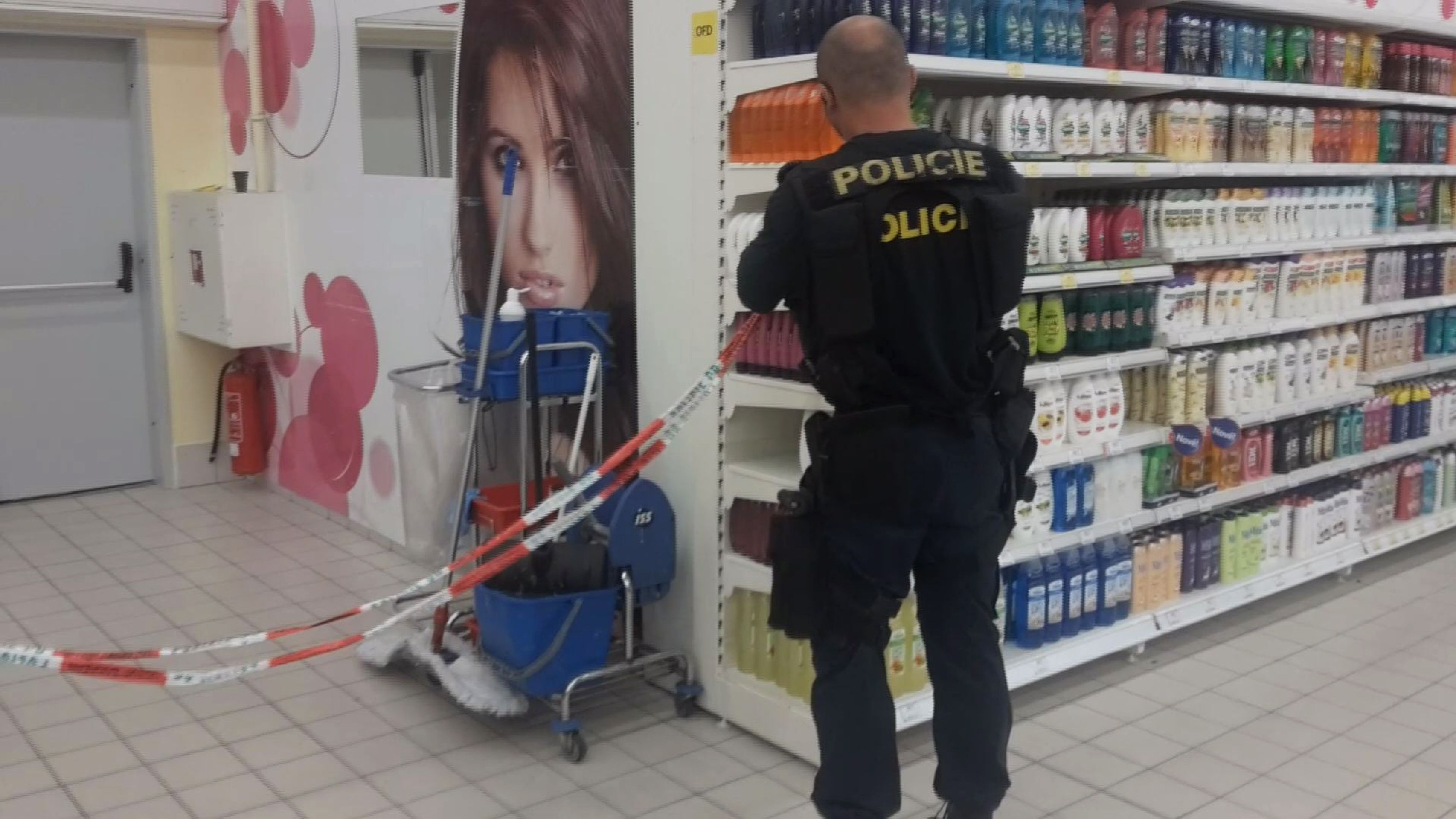 Tragická rvačka v obchodním centru Smíchov - 4 - GALERIE: Tragická rvačka v obchodním centru Smíchov (4/6)
