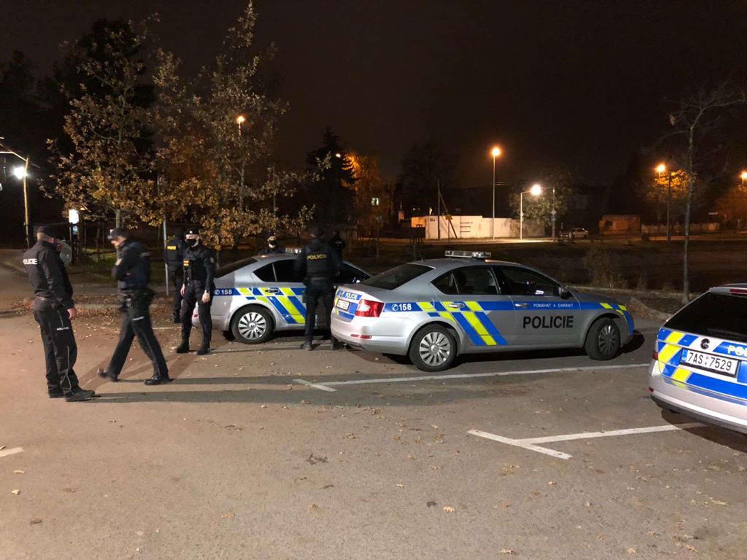 Zásah v hospodě - 8 - GALERIE: Policejní zásah v pražské restauraci (9/11)