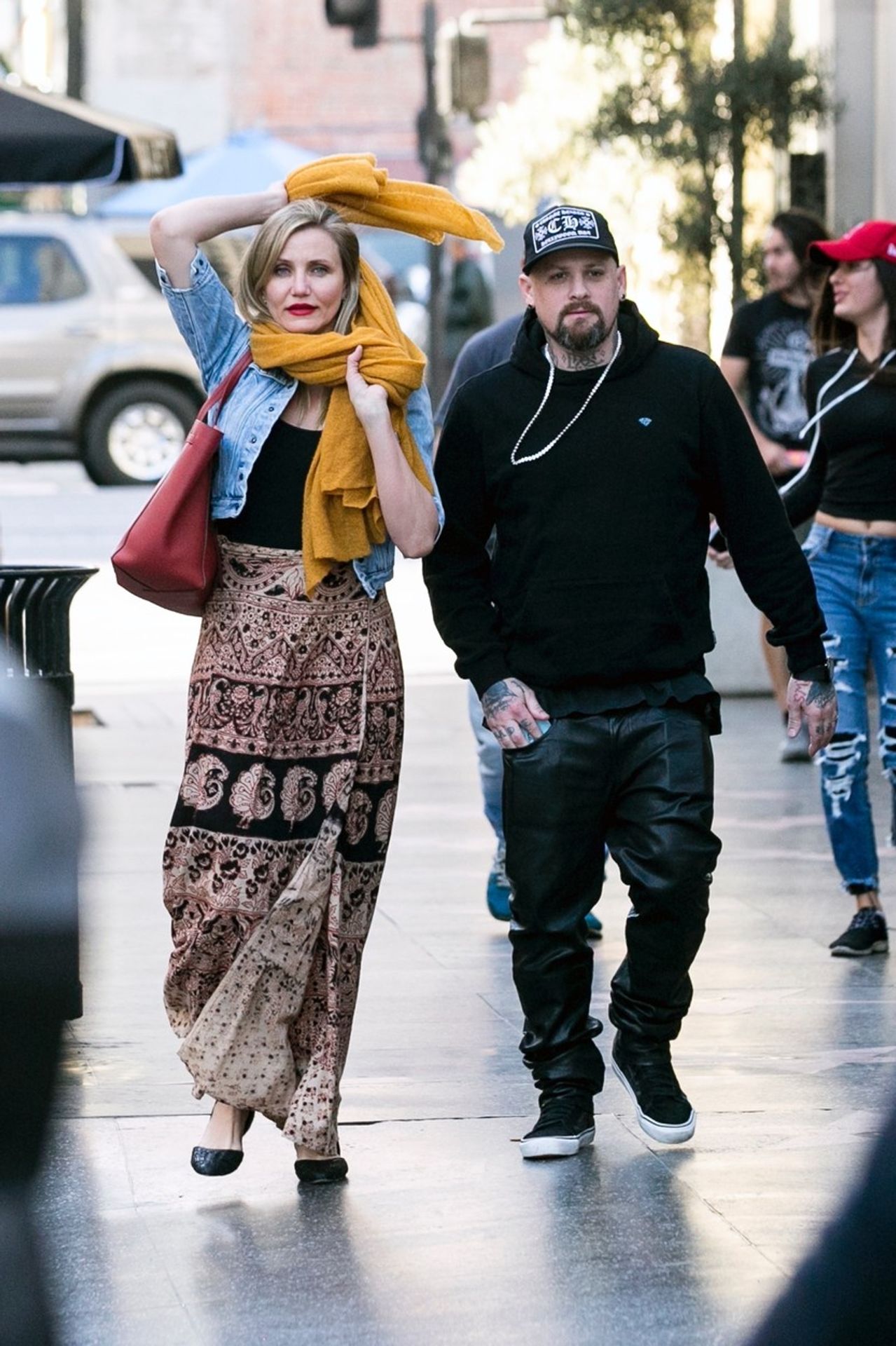 Cameron Diaz a Benji Madden - GALERIE: Cameron Diaz a Benji Madden koupili nový dům v Beverly Hills (7/7)