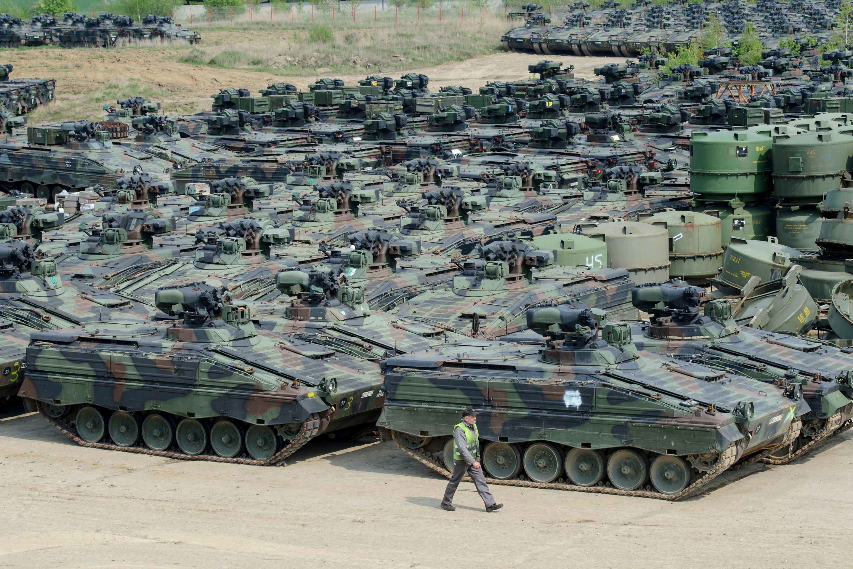 Pohřebiště tanků - 3 - GALERIE: Pohřebiště tanků (10/12)