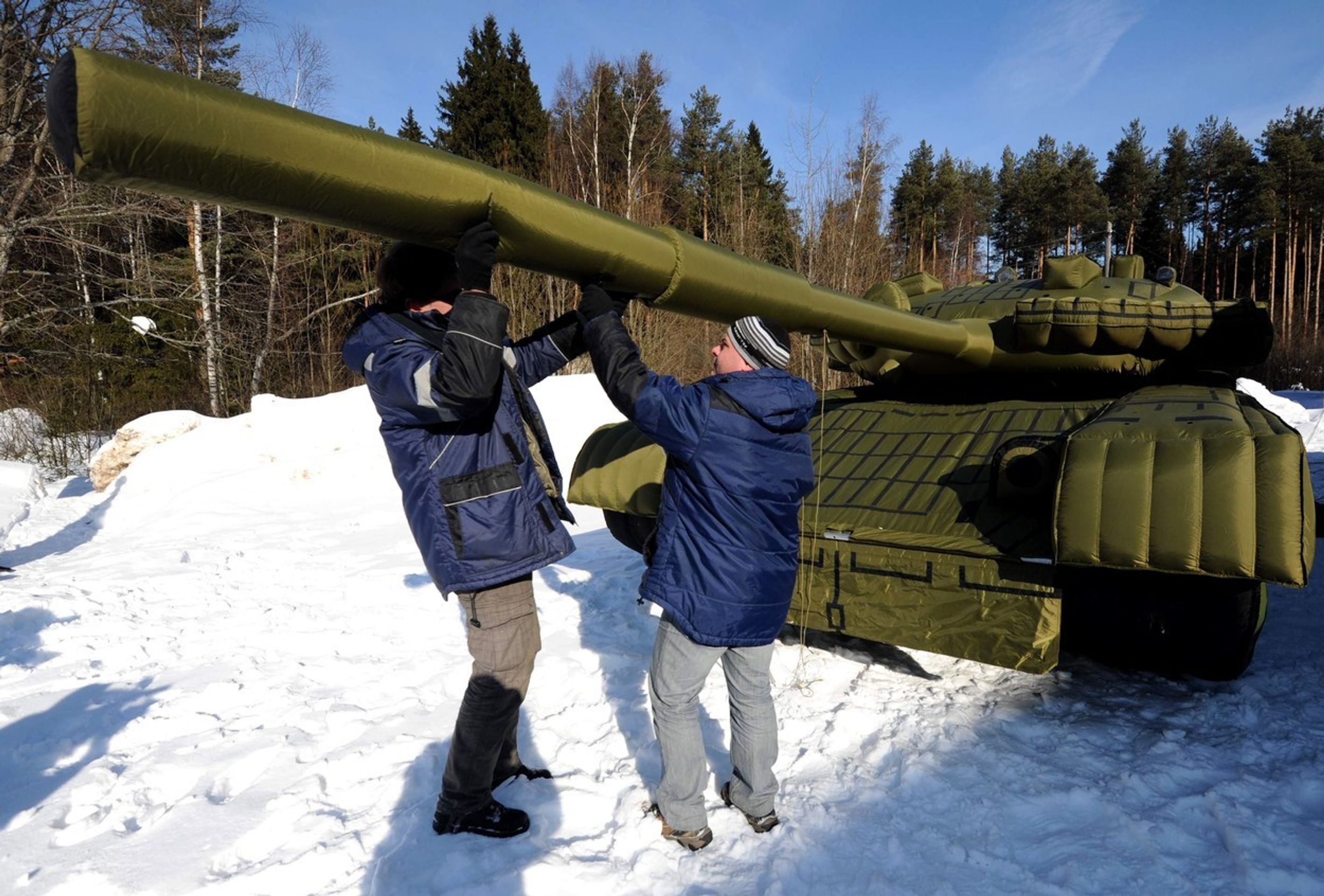 Ruská nafukovací armáda - 1 - GALERIE: Ruská nafukovací armáda (6/6)