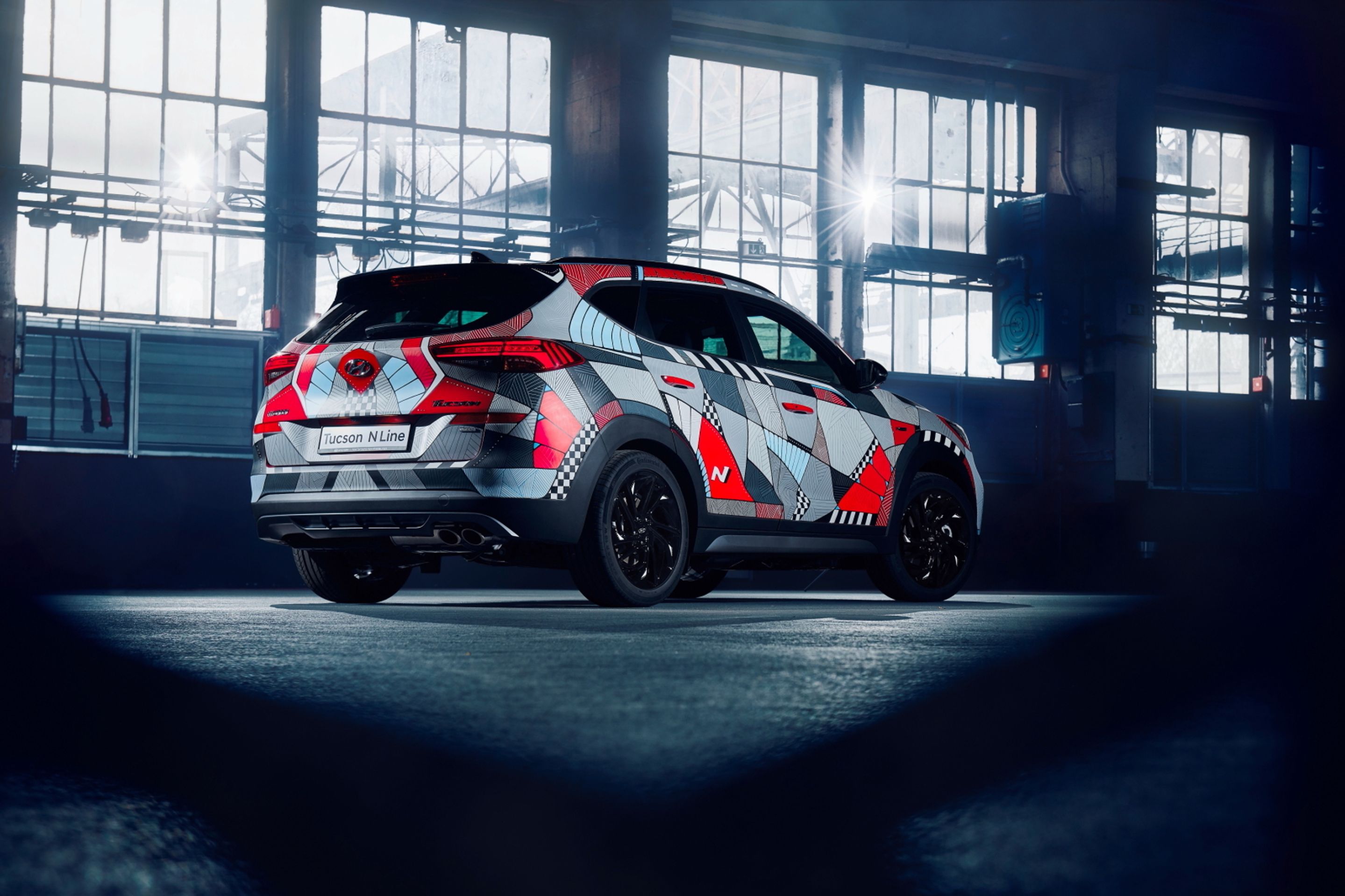 Hyundai Tucson N Line - 9 - Fotogalerie: Tucson N Line jako umělecké dílo (7/12)