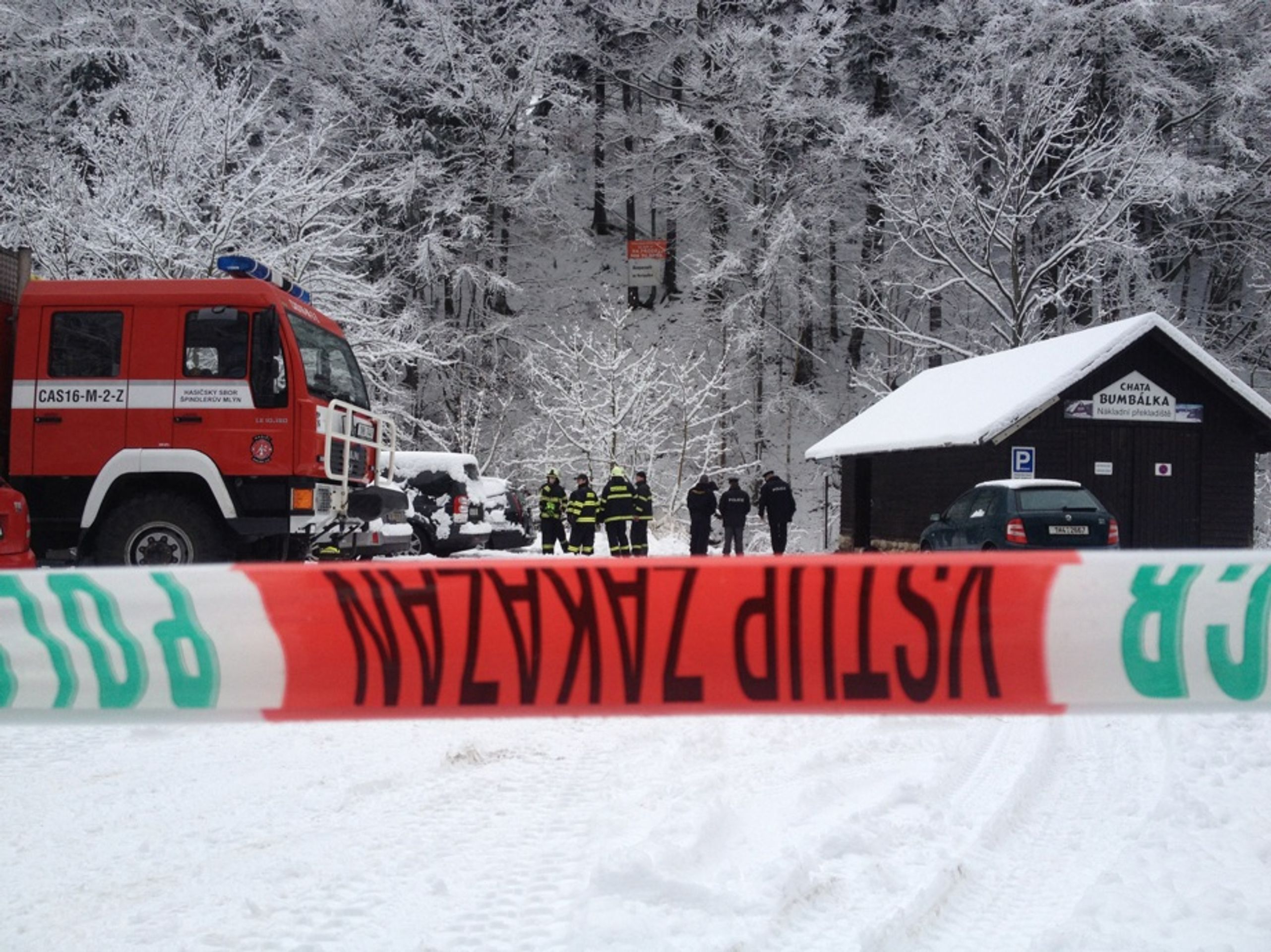 Ve Špindlu se utrhla lanovka - GALERIE: TRAGICKÁ NEHODA: V Krkonoších se utrhla nákladní lanovka. (1/3)