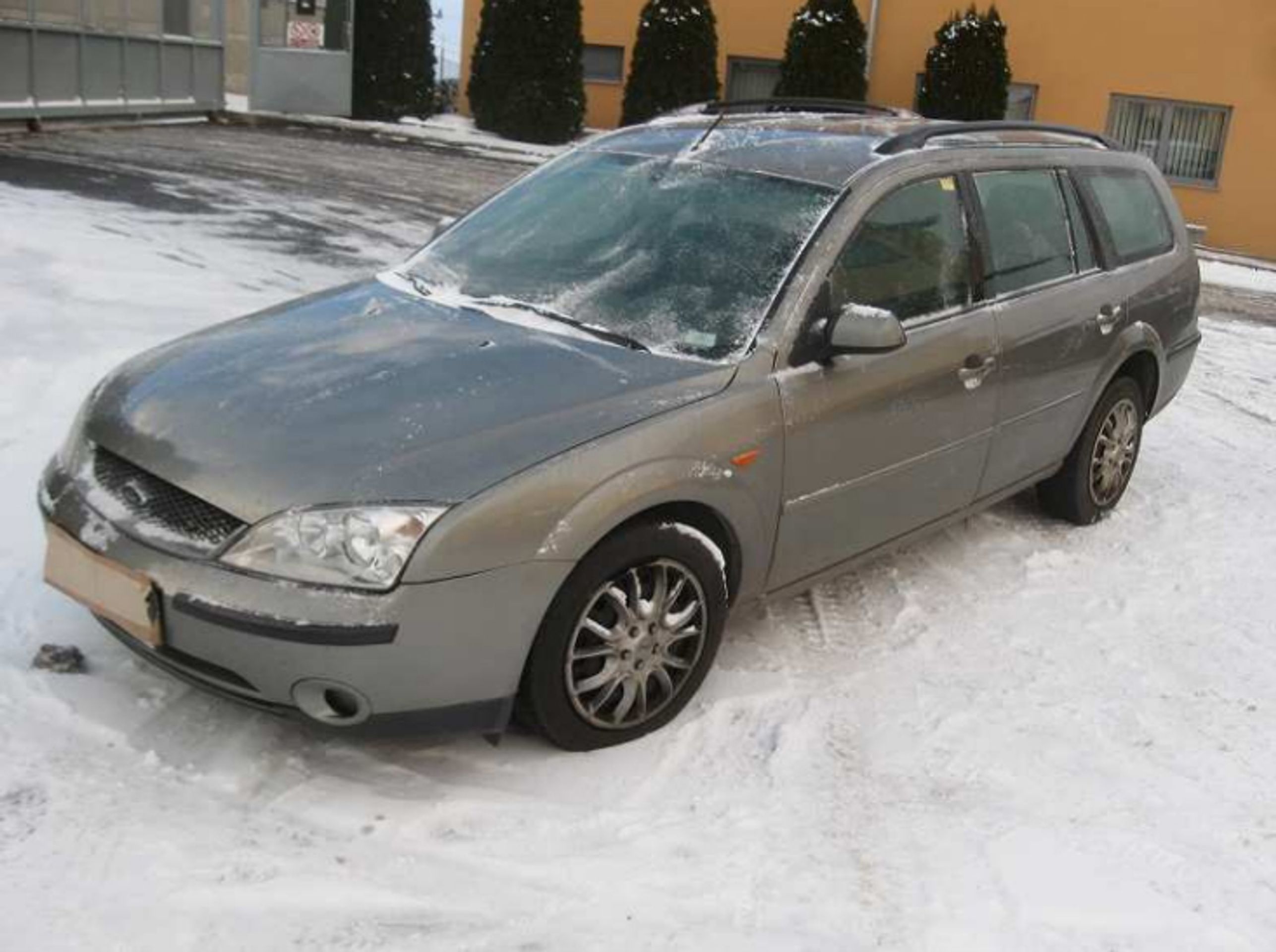 Dražba - Ford Mondeo - 1 - GALERIE: Dražby - 1 (2/40)