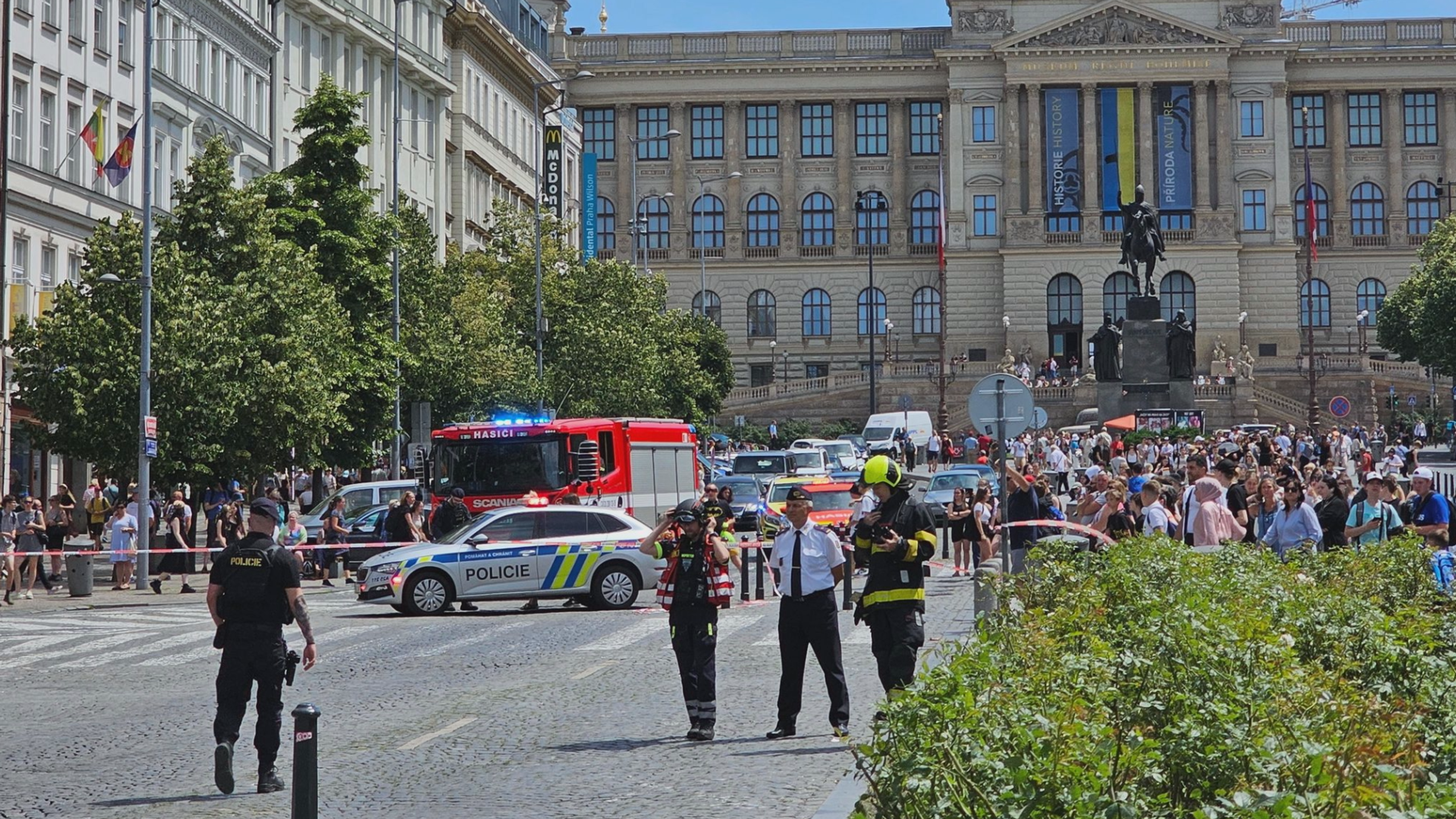 Uzavření Václavského náměstí - 2 - Uzavřené Václavské náměstí (3/5)