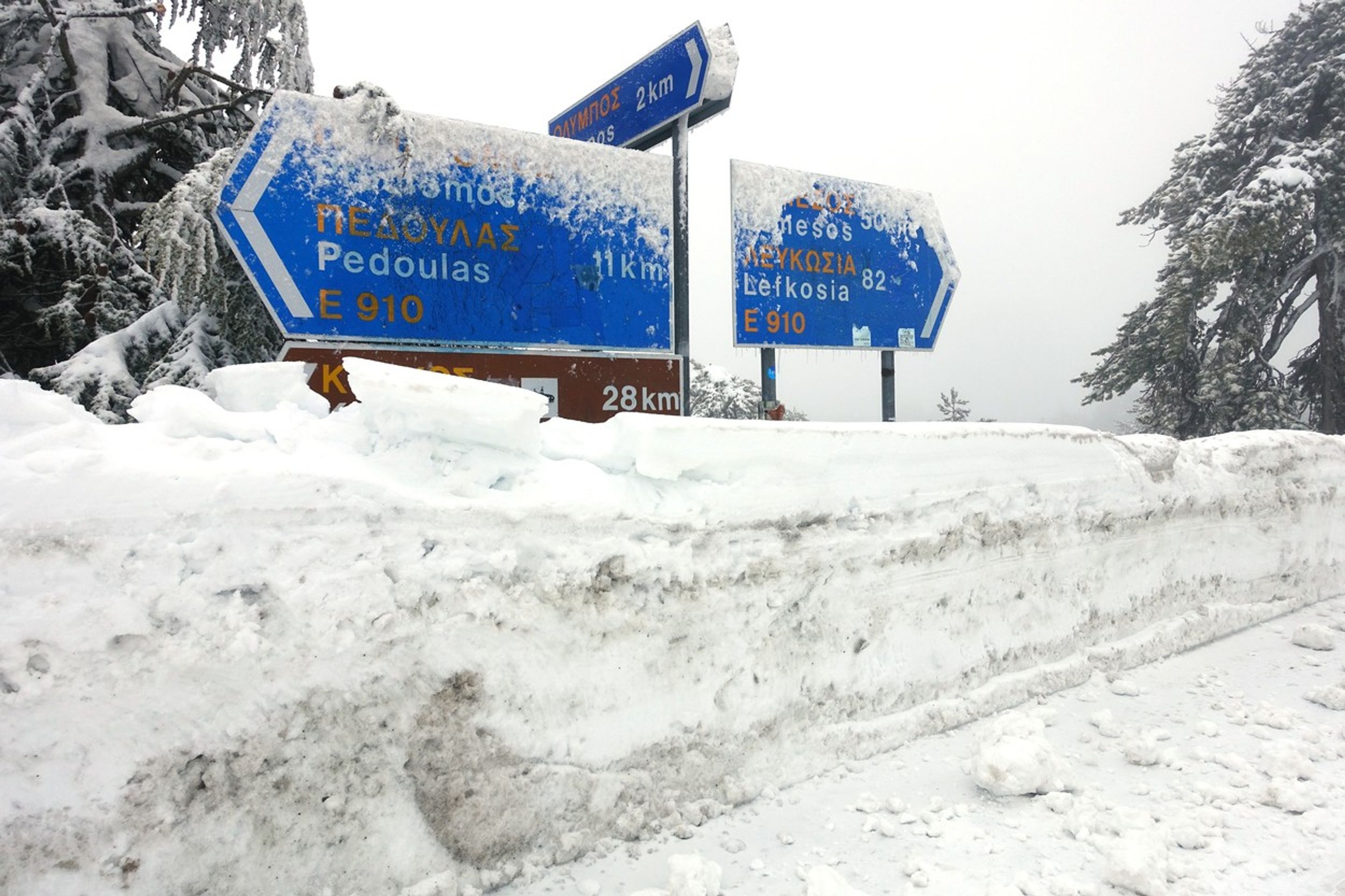 Sněhová nadílka na Kypru 8.1. 2017 - GALERIE: Mrazivé počasí napříč Evropou (3/6)