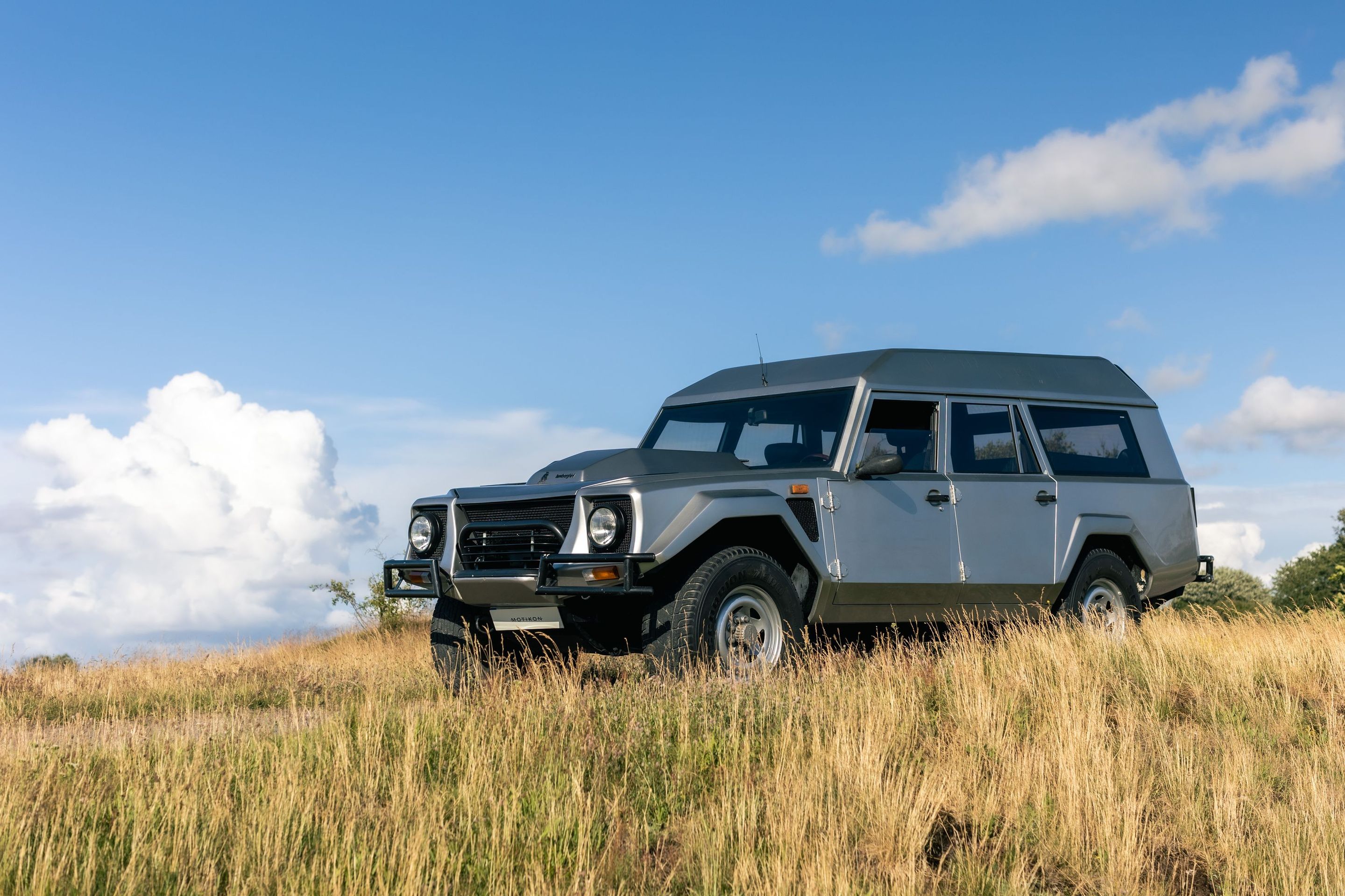 Lamborghini LM002 ve speciální úpravě - Lamborghini LM002 ve speciální úpravě pro brunejského sultána (17/17)