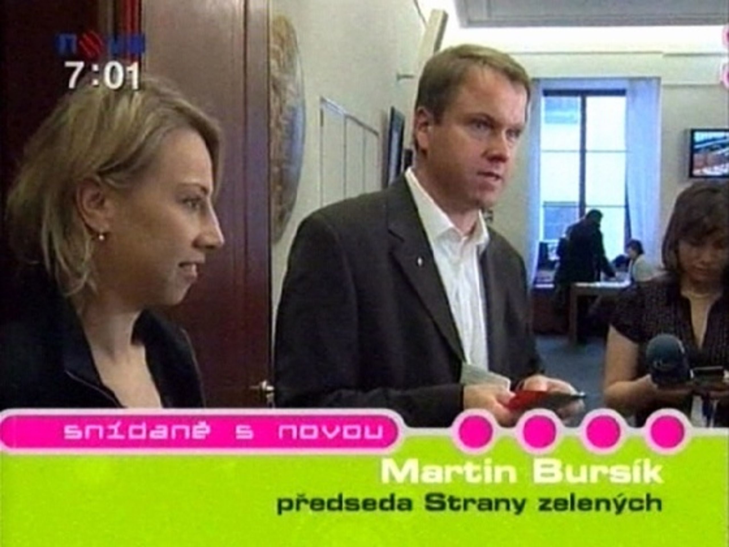 Martin Bursík a Kateřina Jacques ze Strany zelených - Zelení jsou proti "porcování medvěda" (2/2)
